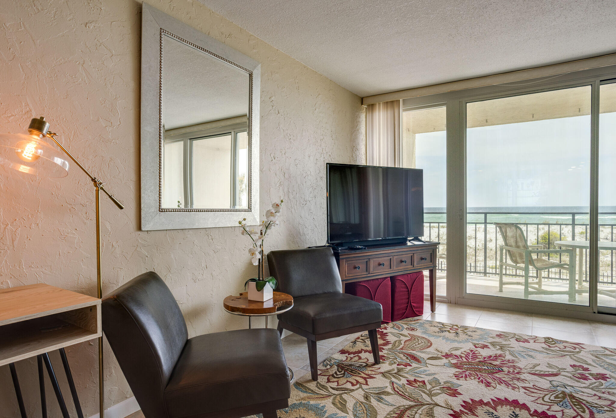 BREAKERS OF FWB PH 11 - Residential