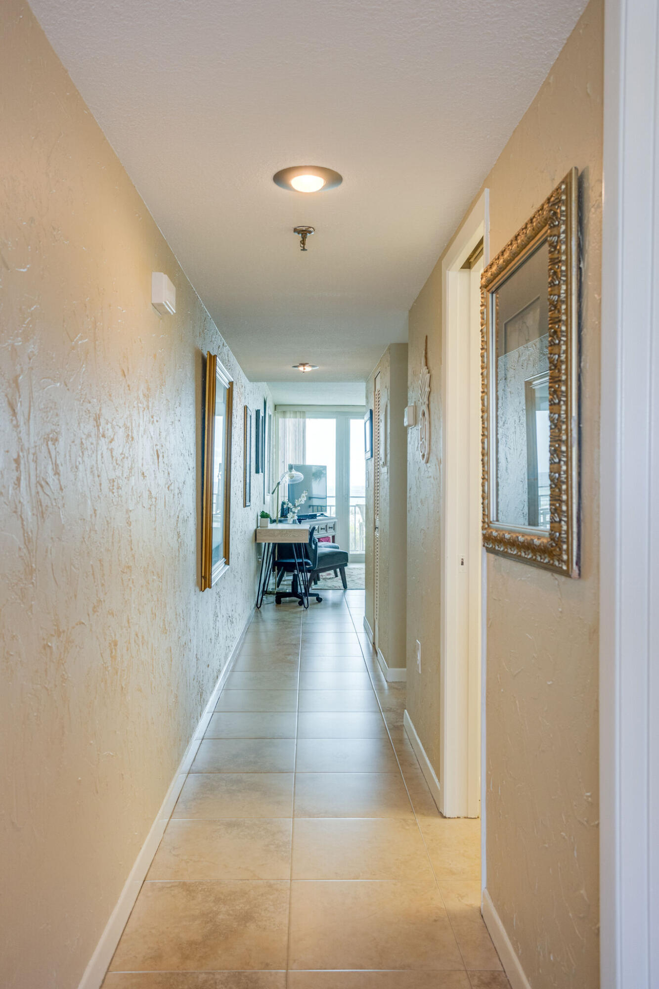 BREAKERS OF FWB PH 11 - Residential
