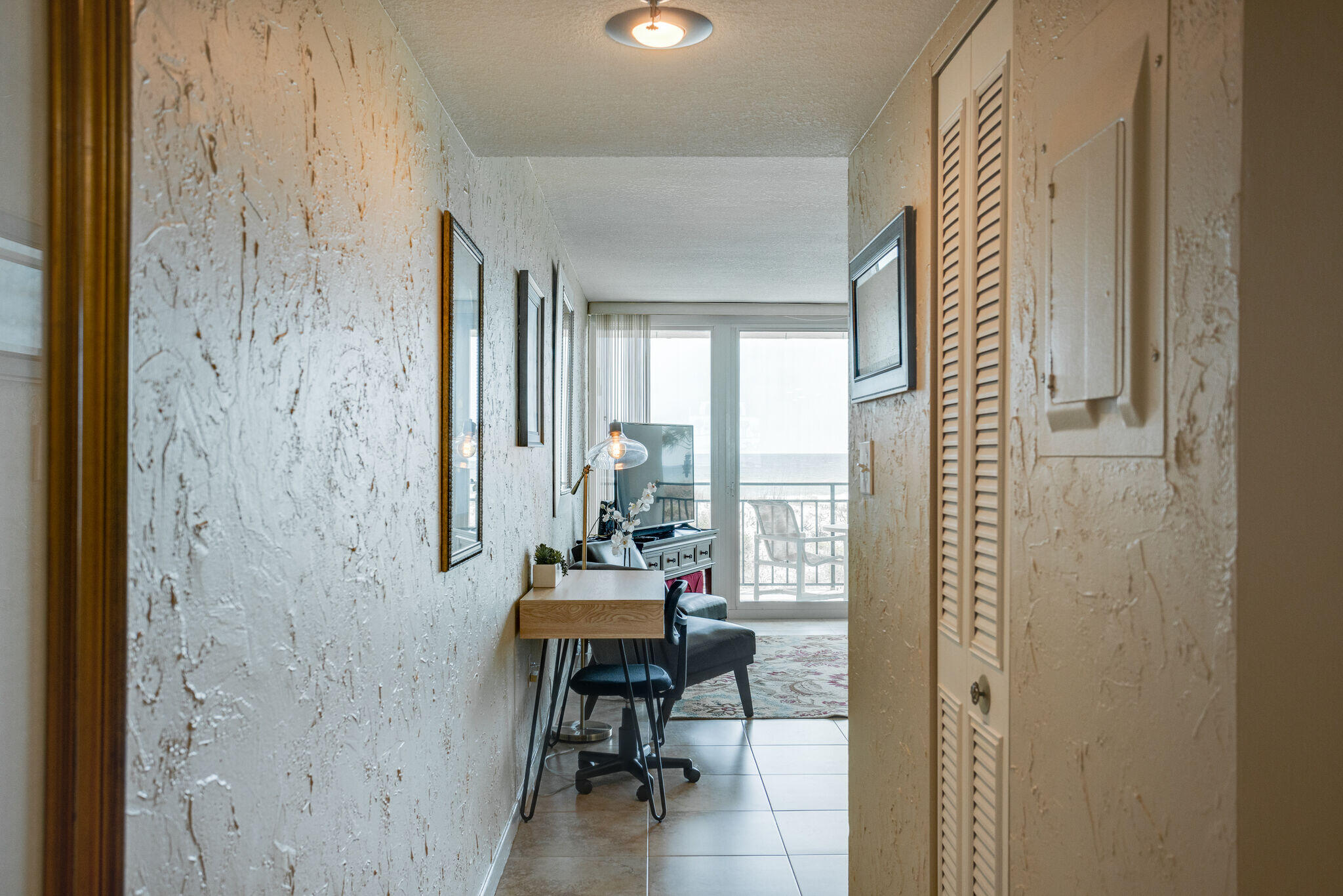 BREAKERS OF FWB PH 11 - Residential