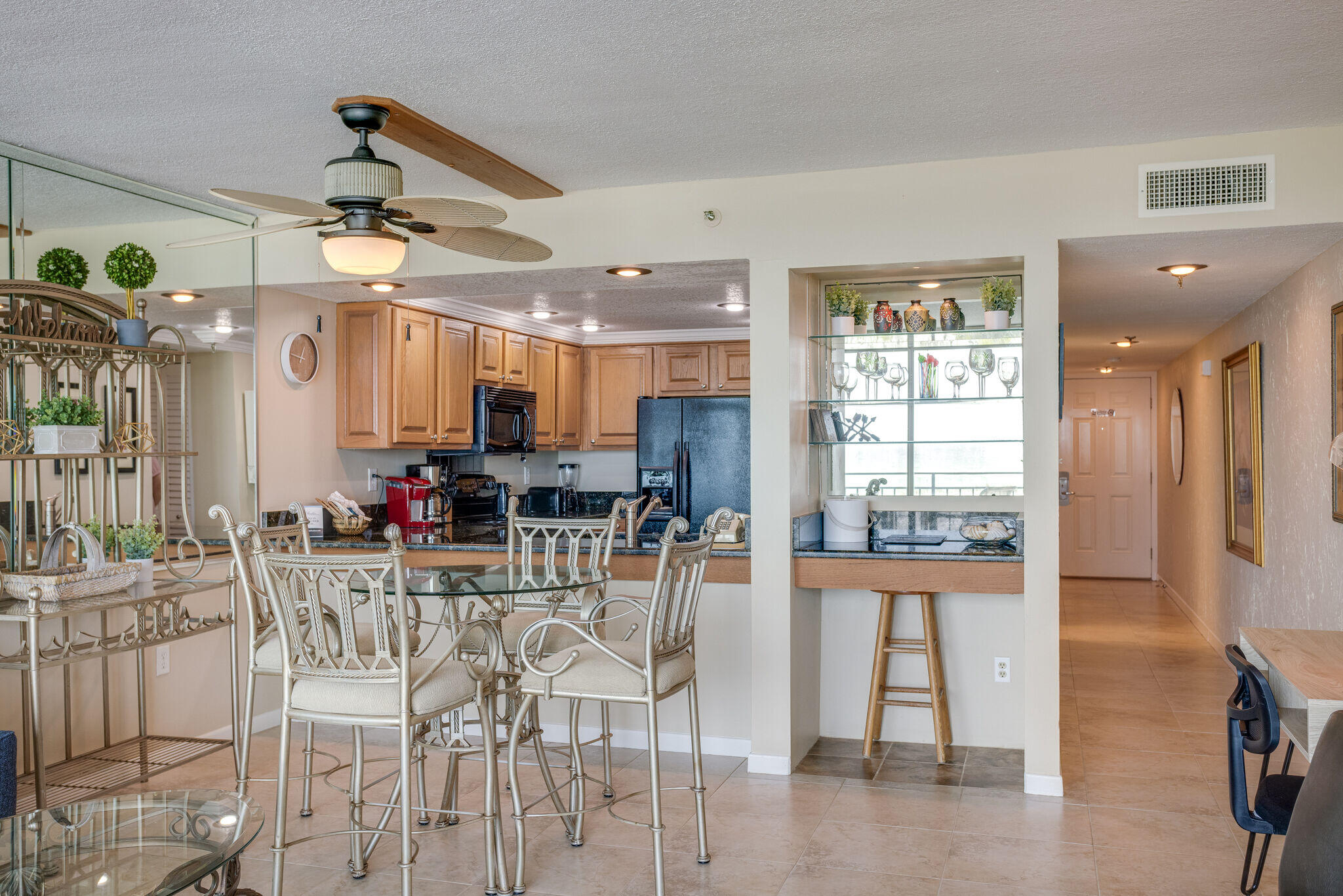 BREAKERS OF FWB PH 11 - Residential