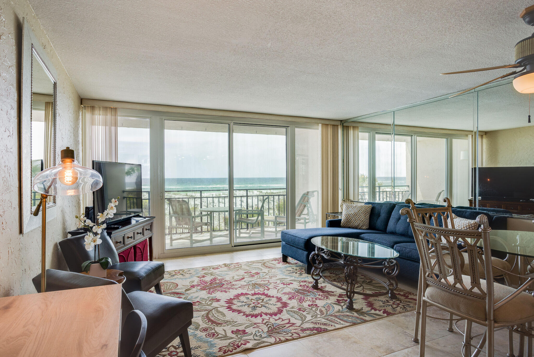 BREAKERS OF FWB PH 11 - Residential