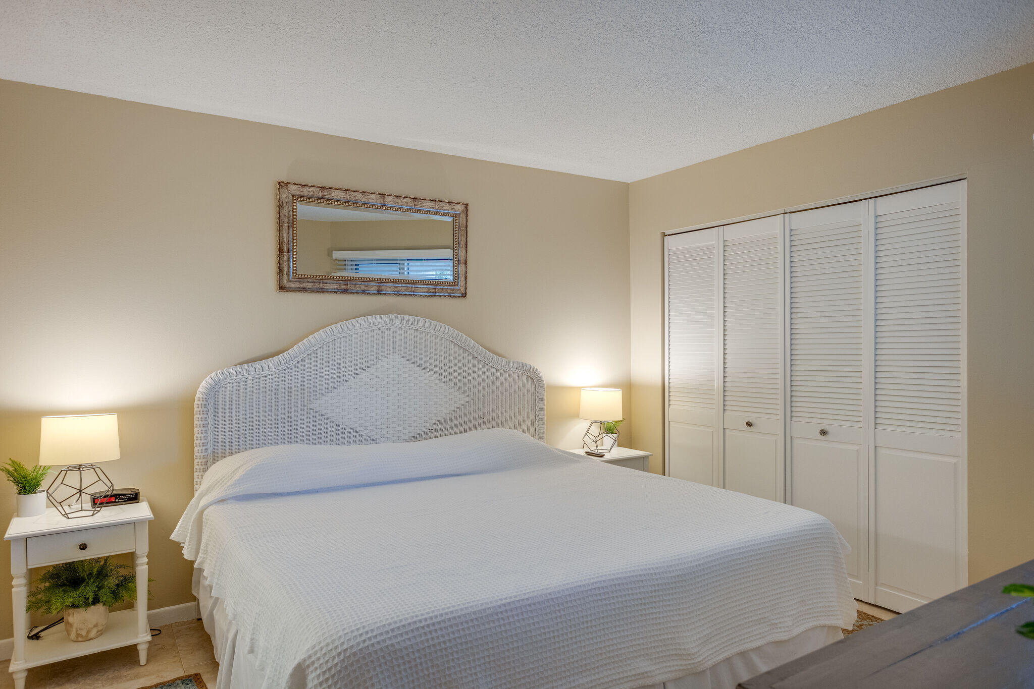 BREAKERS OF FWB PH 11 - Residential