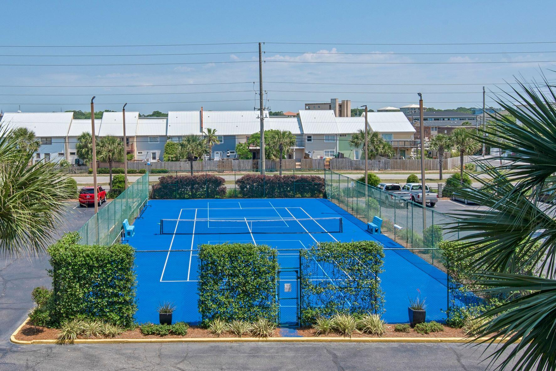 BREAKERS OF FWB PH 1 - Residential