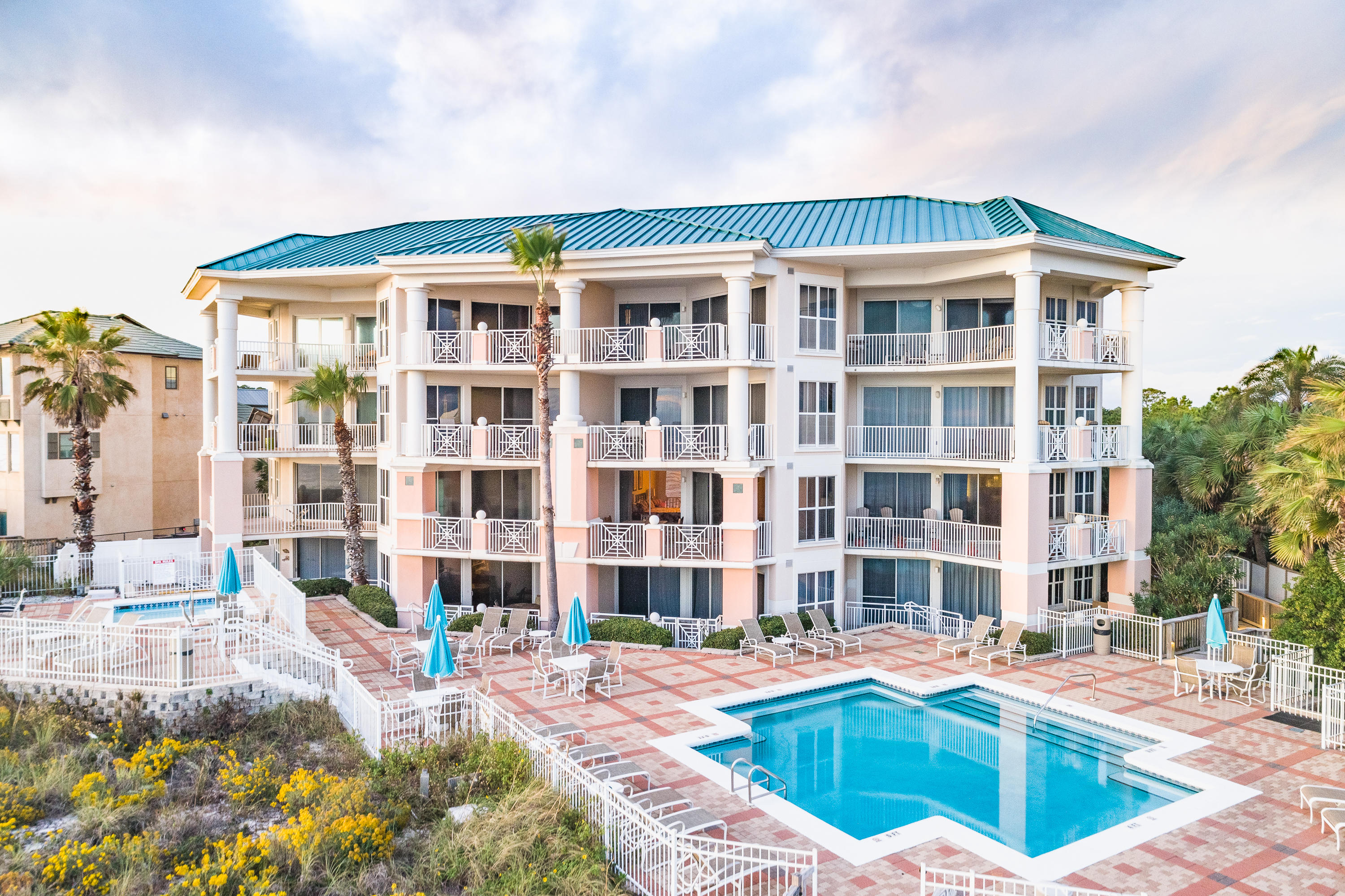 INN AT BLUE MOUNTAIN BEACH - Residential