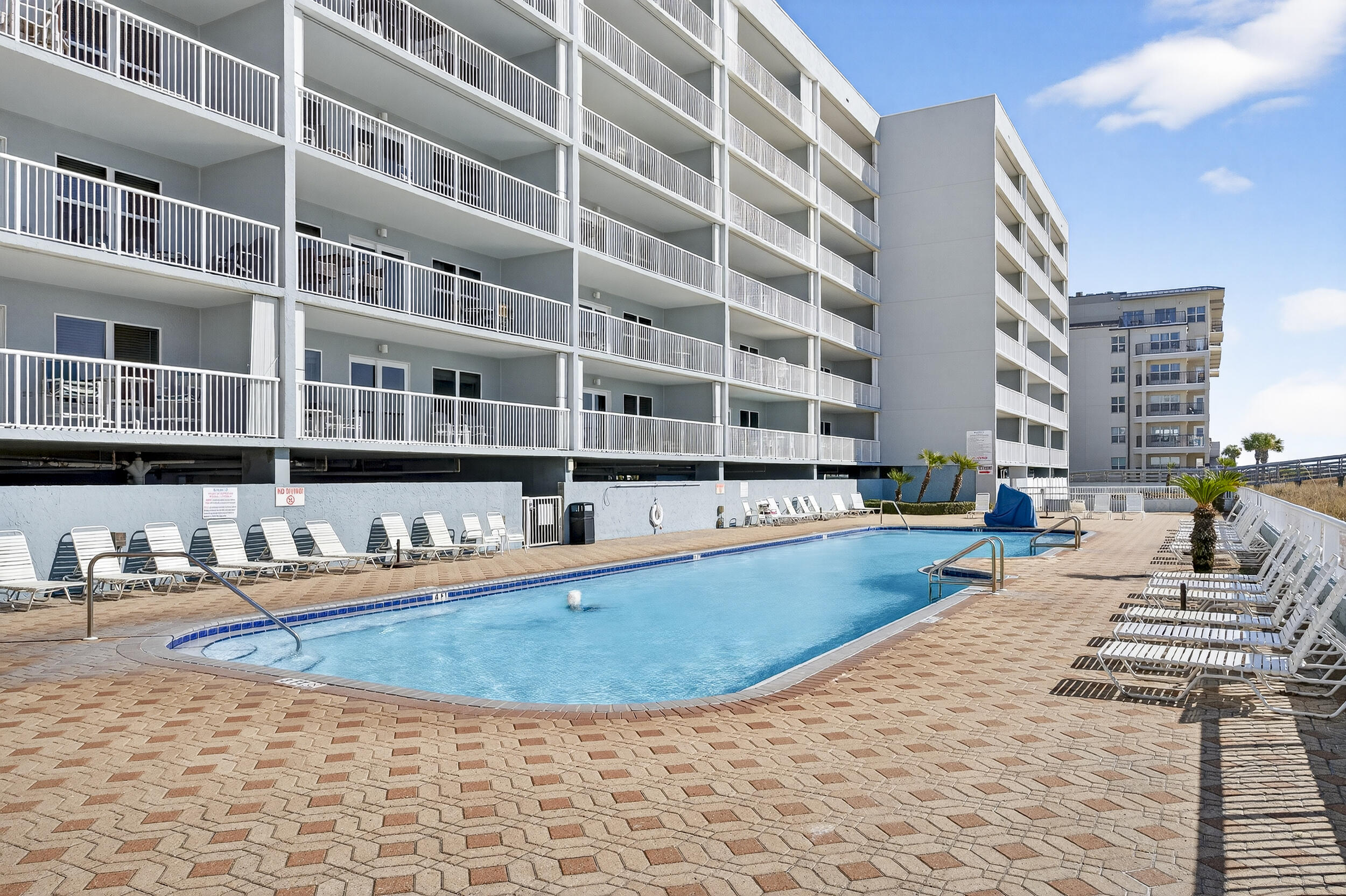ISLANDER BEACH RESORT CONDO - Residential