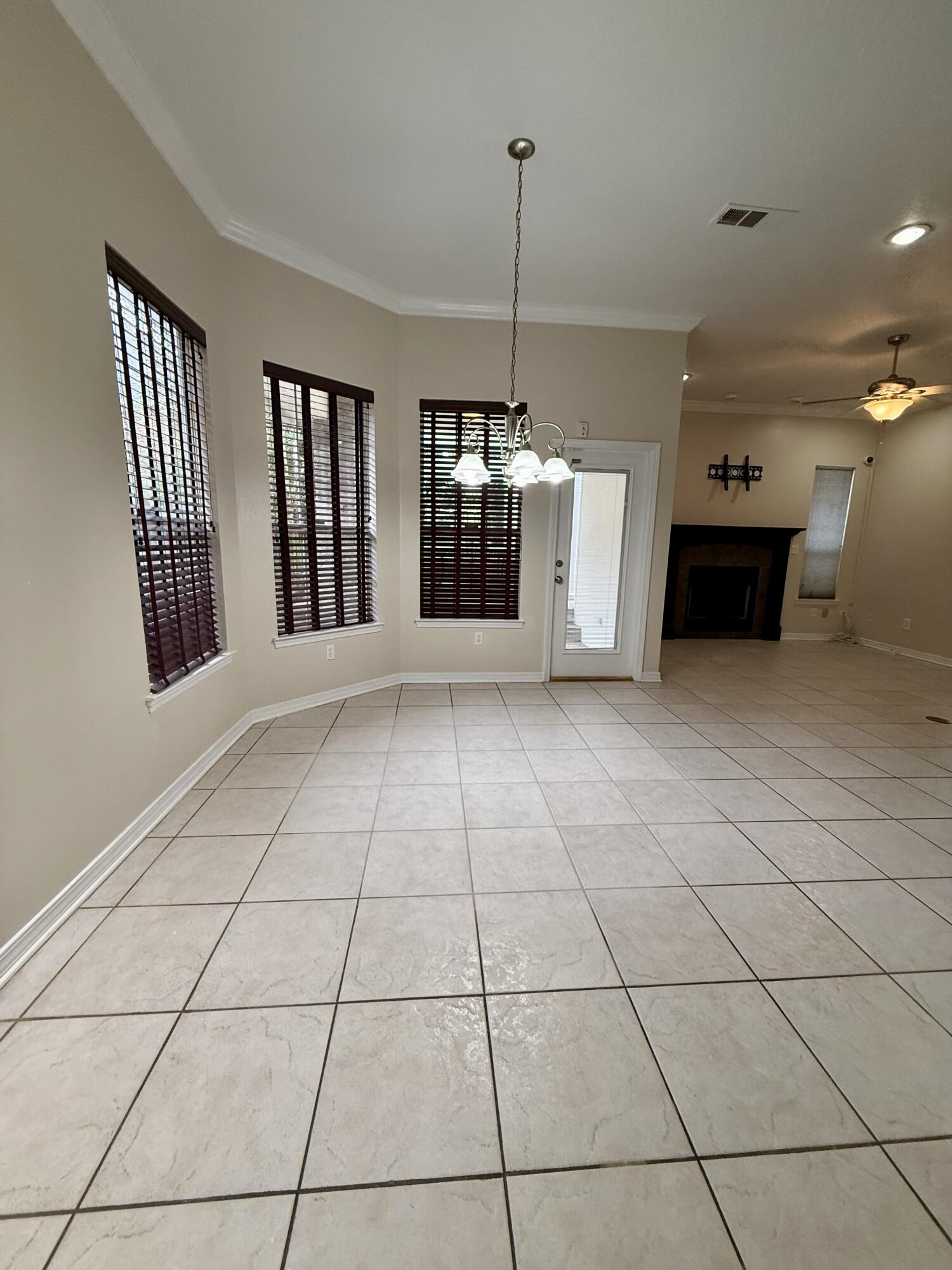 BRIDGEPORT COLONY - Residential Lease