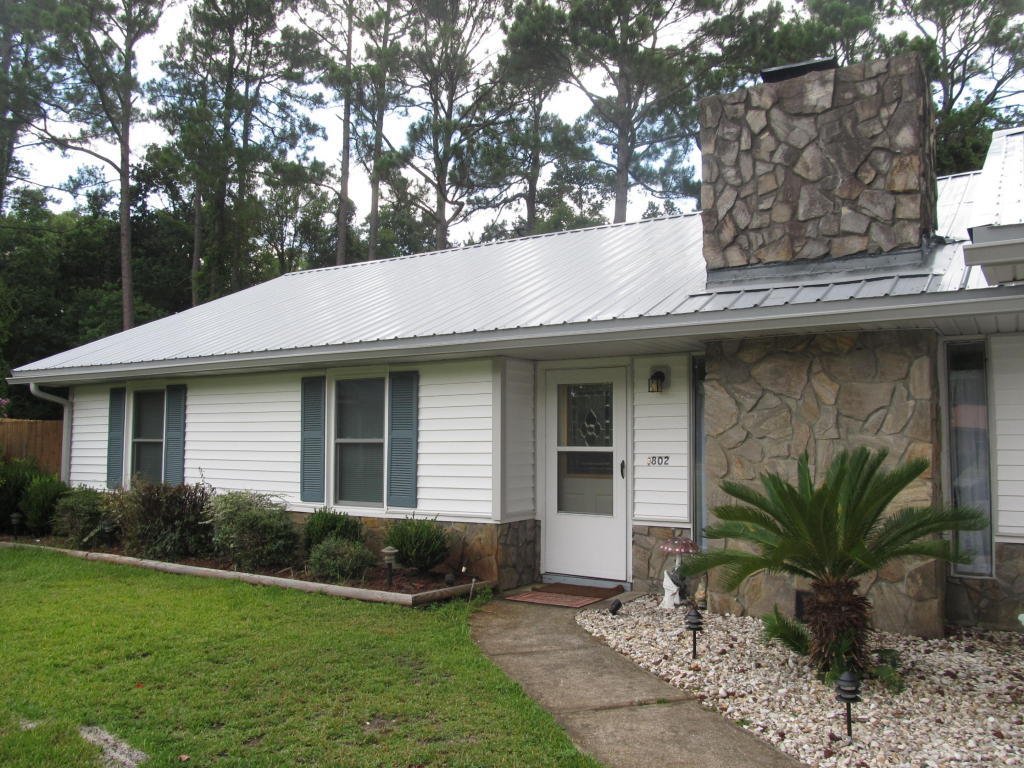 This home is situated in the beautiful and neighbor friendly Northgate Estates community. Home is on a double cul-de-sac street with no through traffic!. New paint, tile flooring and new fixtures throughout.  Home features a large garage with privacy shower. No Smoking. No Pets.