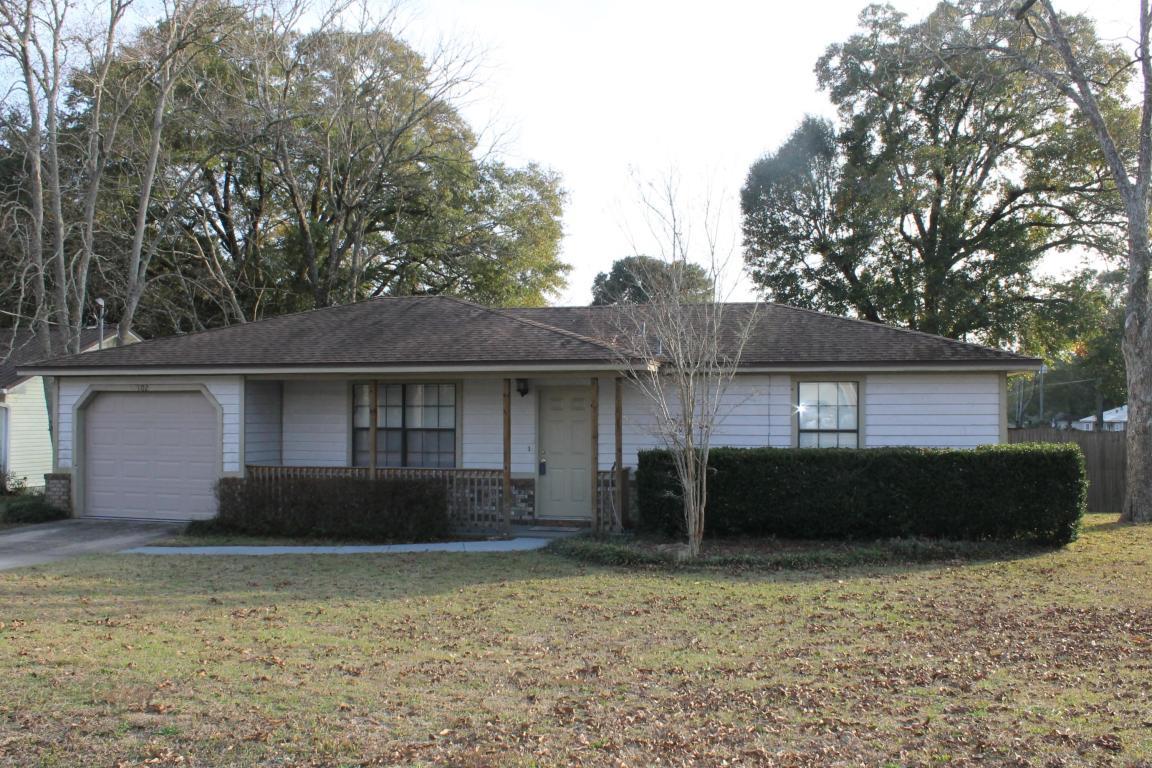 CORNER OAKS ESTATES - Residential