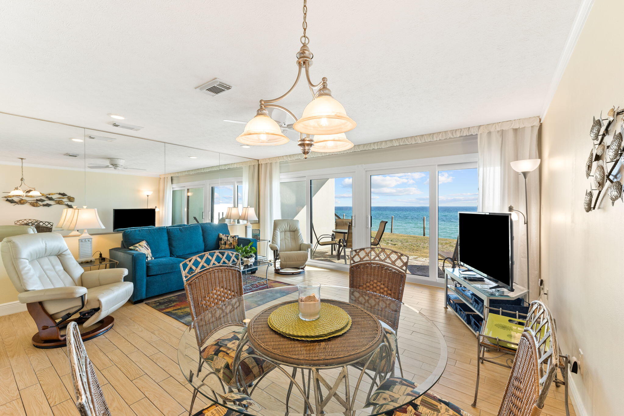 BLUE MOUNTAIN VILLAS CONDO - Residential