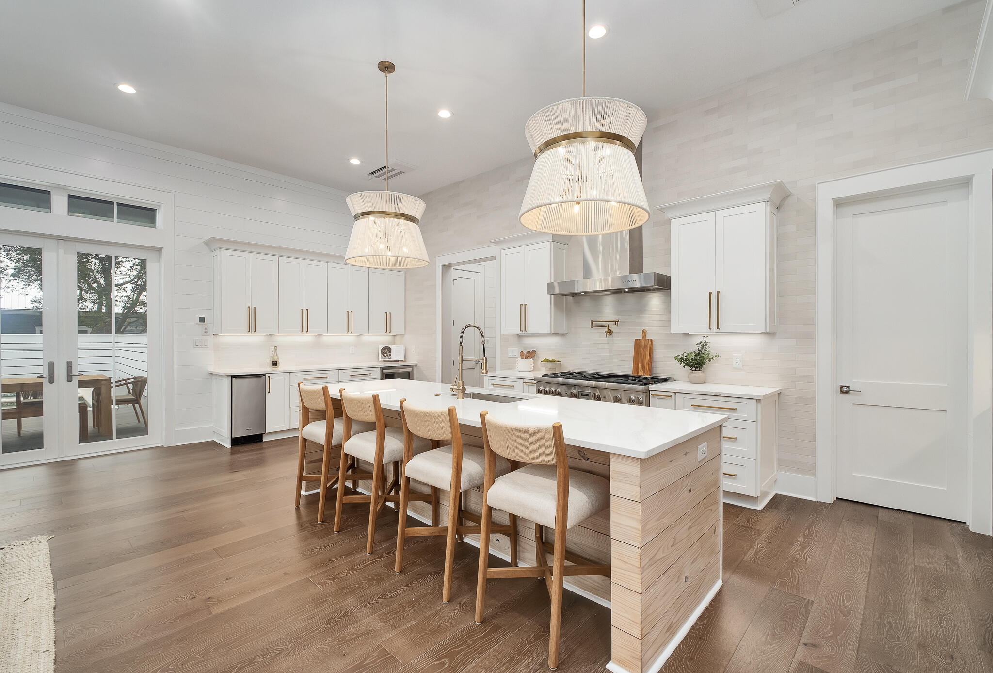 EASTERN LAKE S/D - Residential
