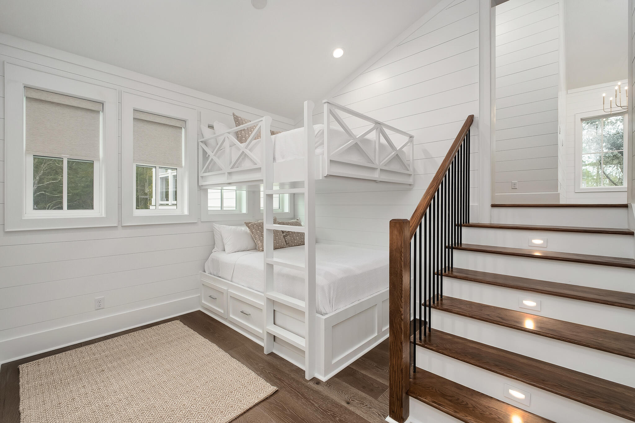 EASTERN LAKE S/D - Residential