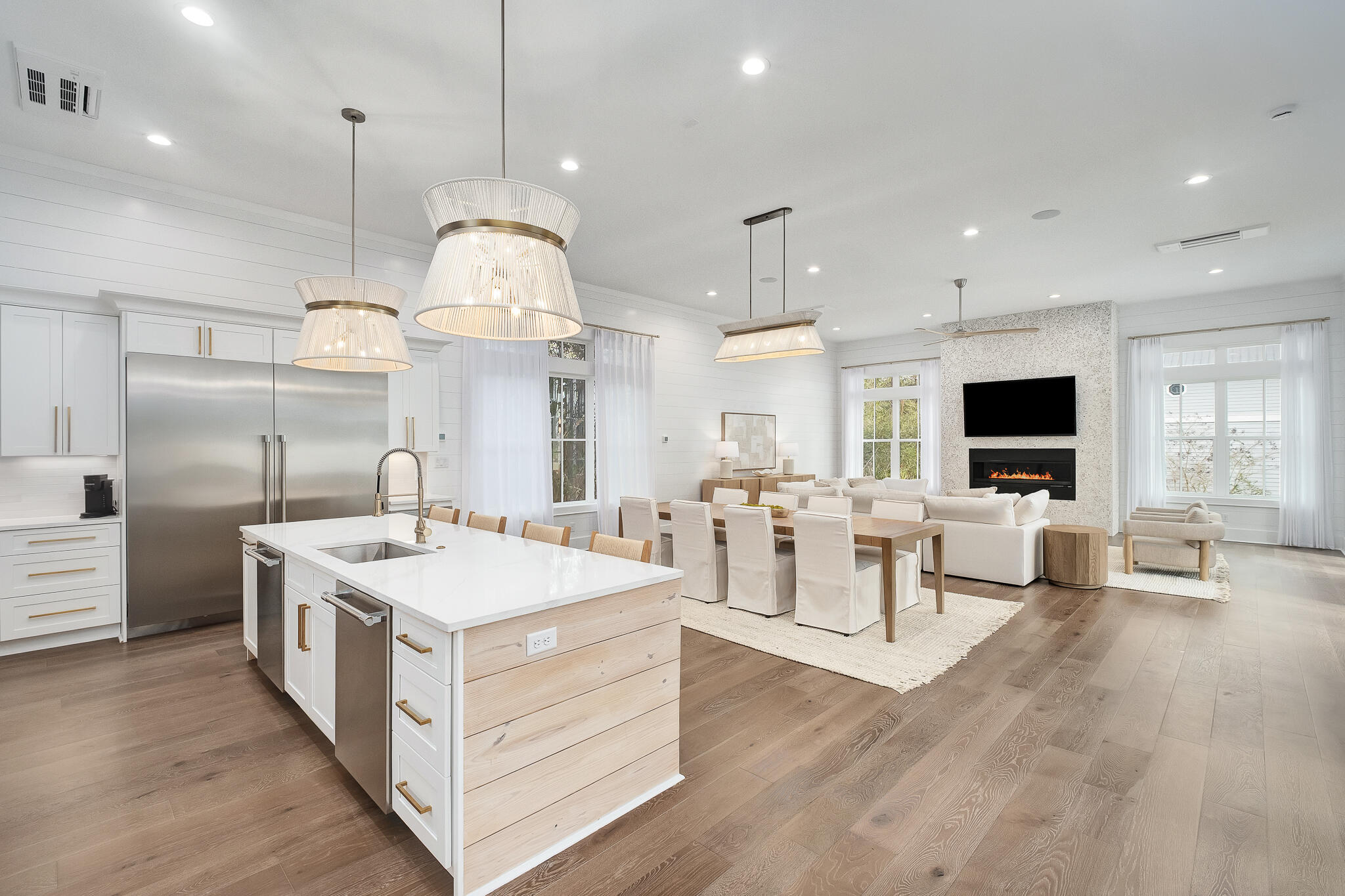 EASTERN LAKE S/D - Residential