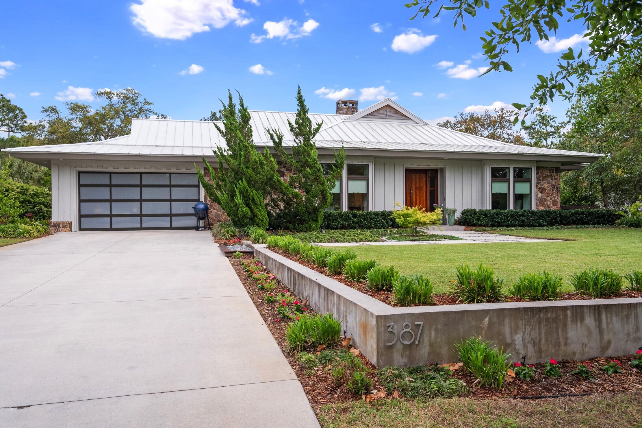 GOLF VIEW - Residential