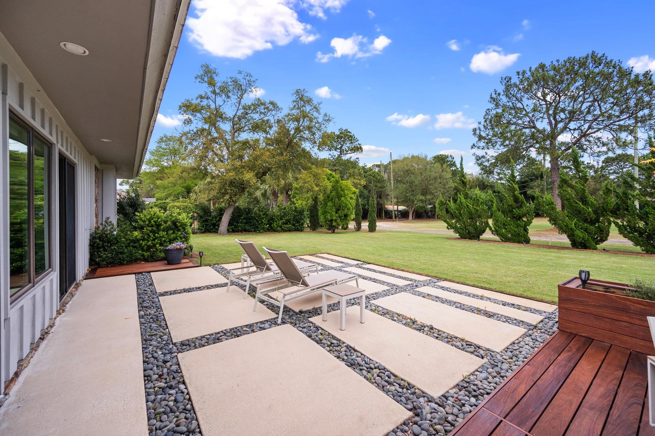GOLF VIEW - Residential