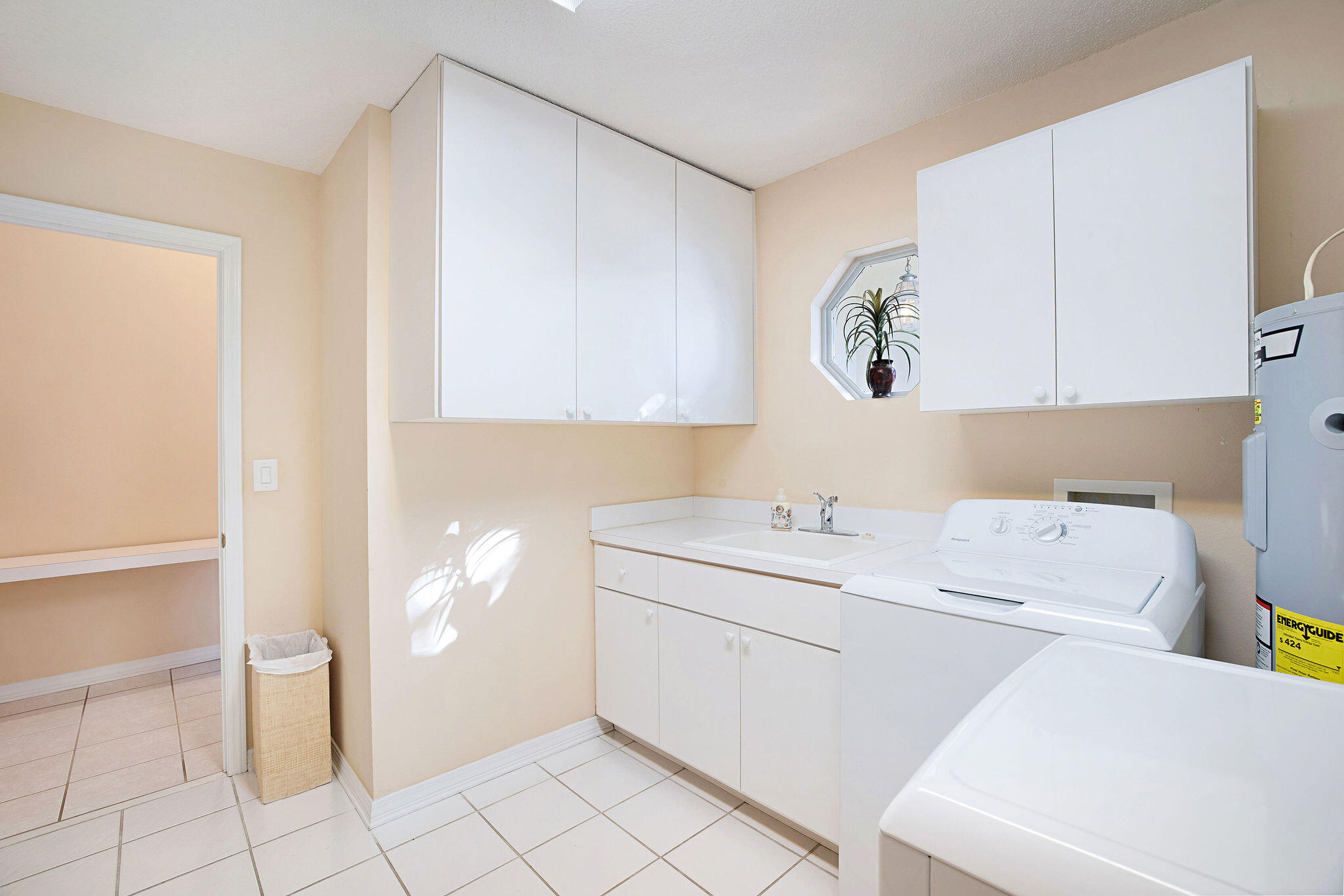 EMERALD LAKES PH 1 - Residential