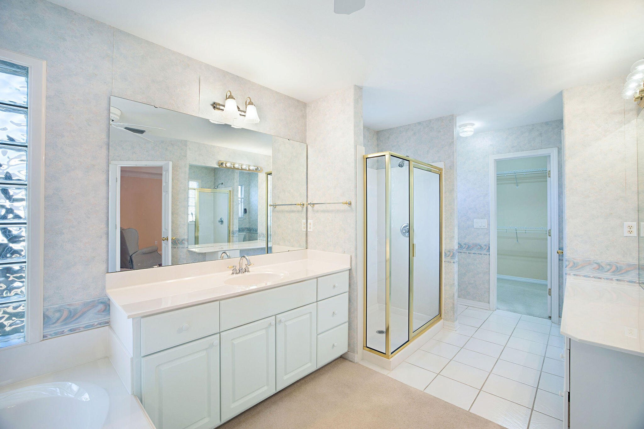 EMERALD LAKES PH 1 - Residential