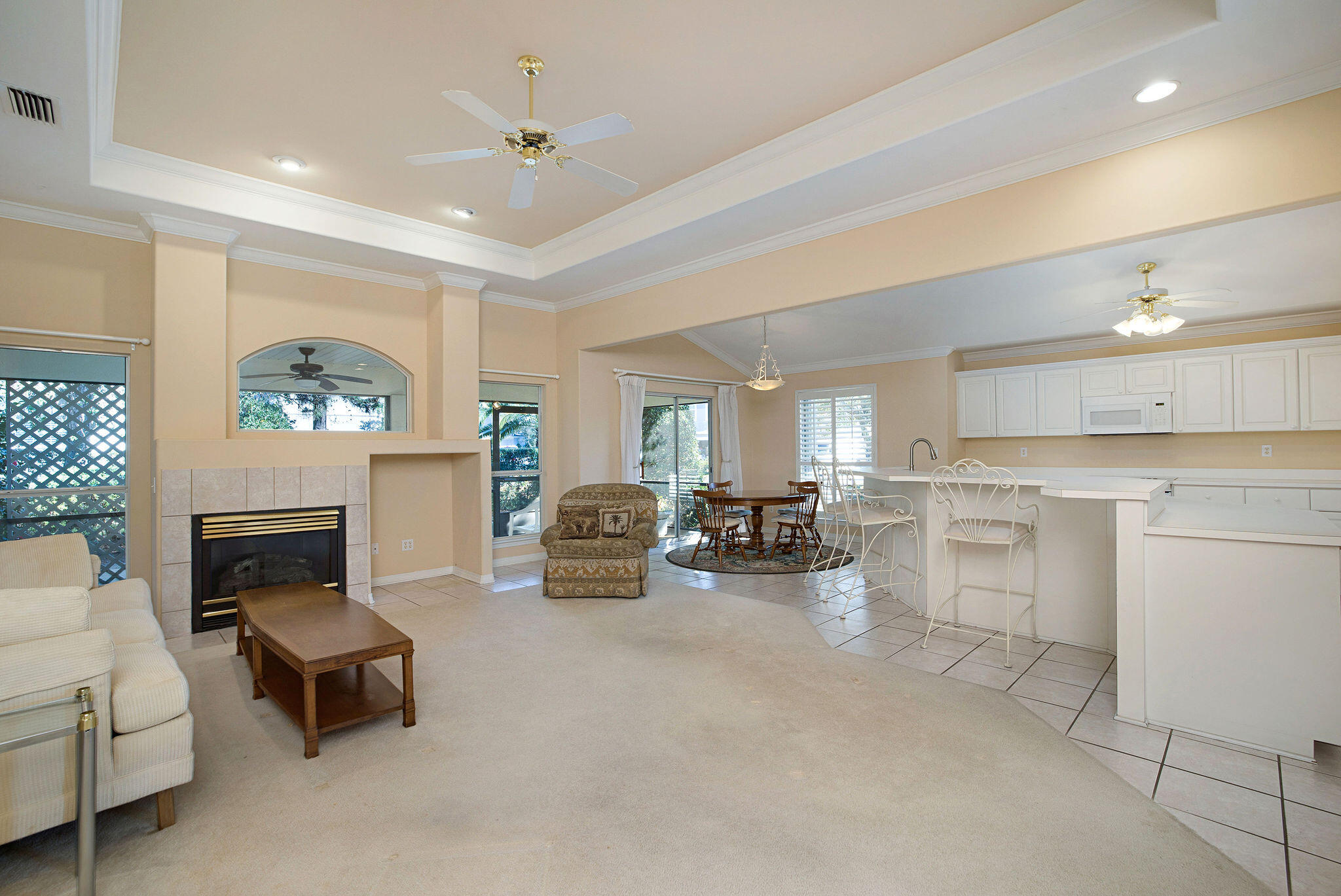 EMERALD LAKES PH 1 - Residential