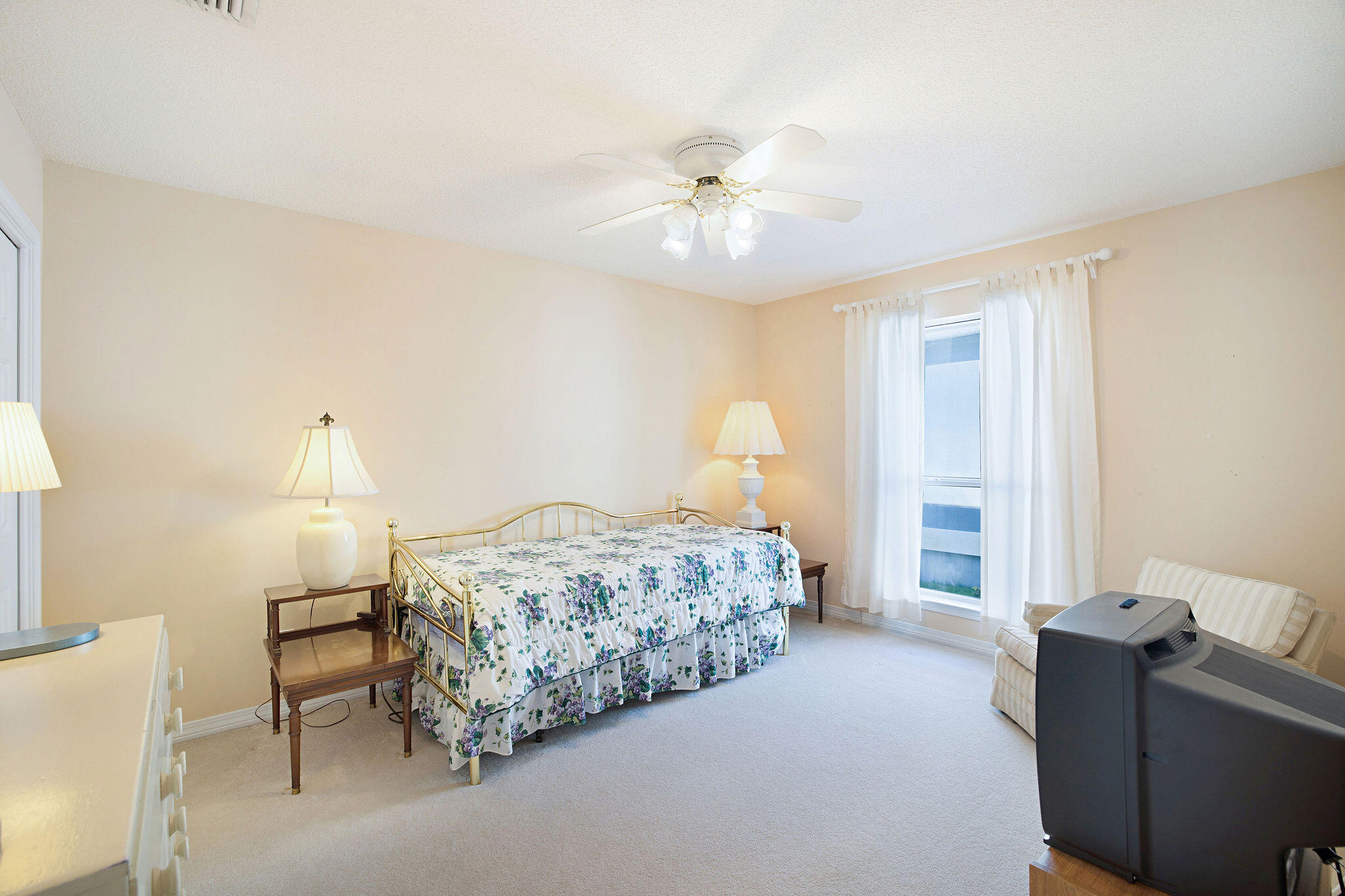 EMERALD LAKES PH 1 - Residential