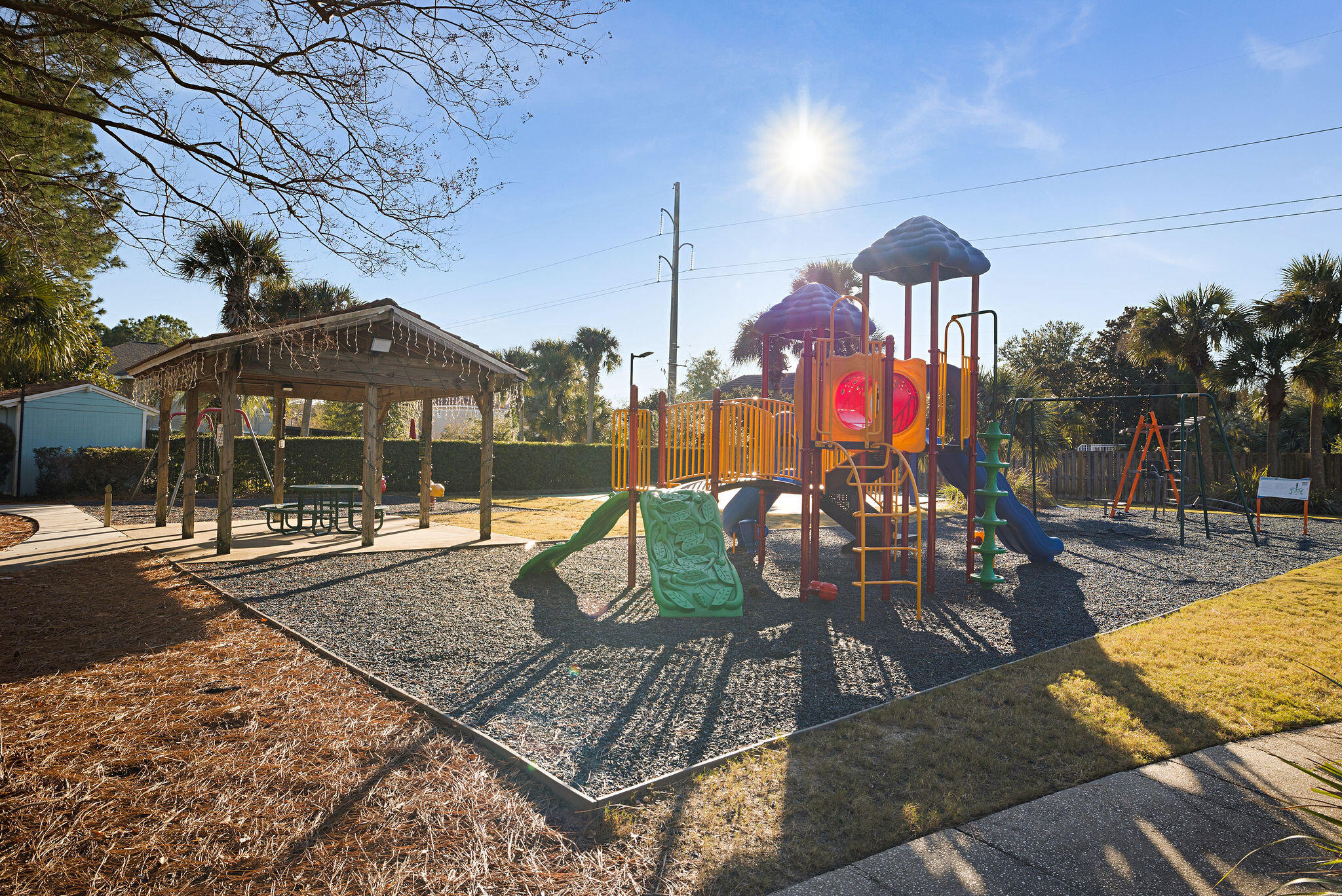 EMERALD LAKES PH 1 - Residential