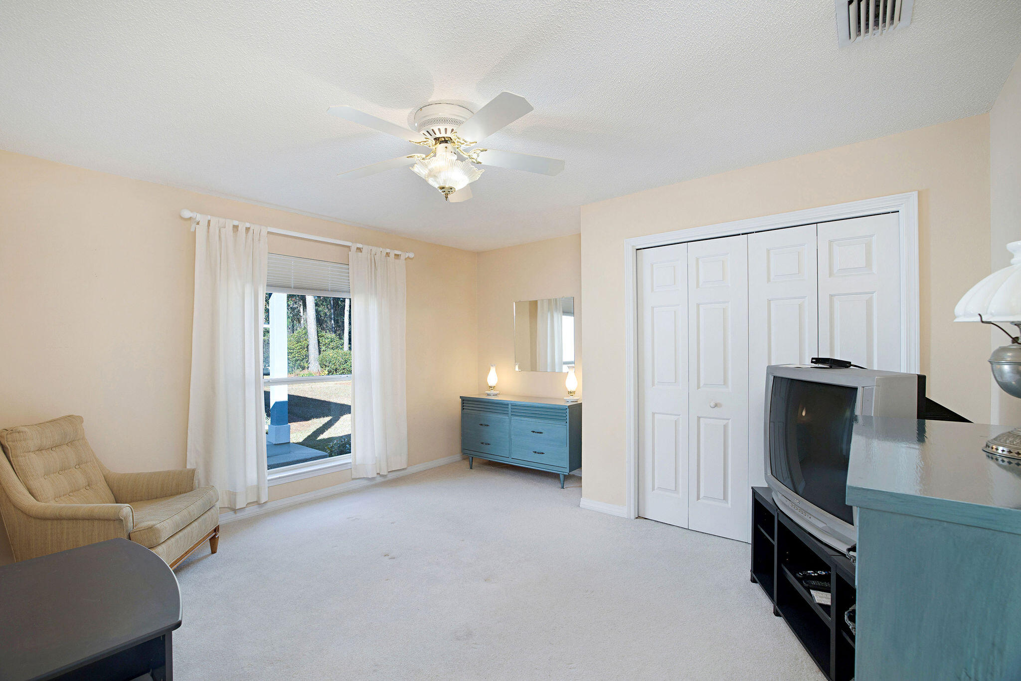 EMERALD LAKES PH 1 - Residential