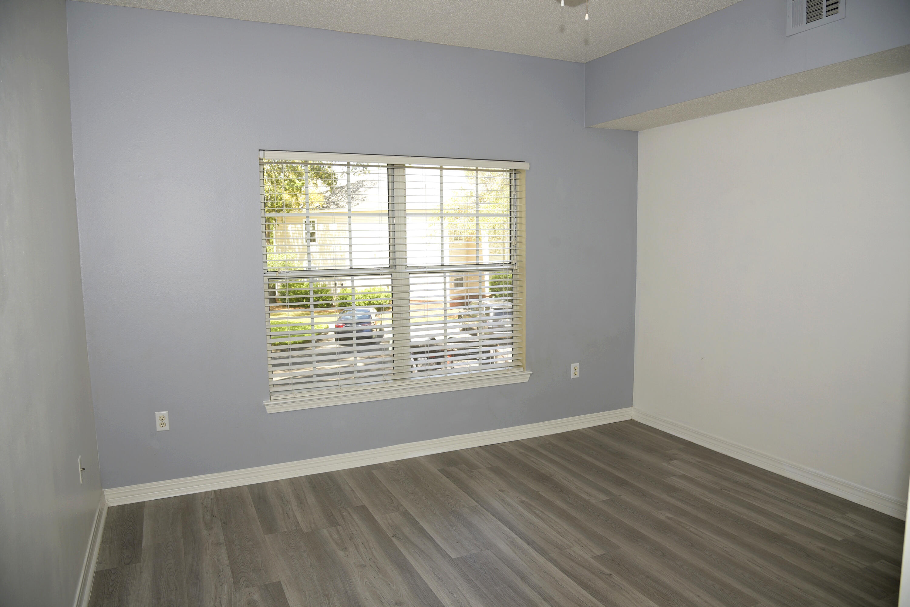 THE OAKS AT NICEVILLE - Residential Lease