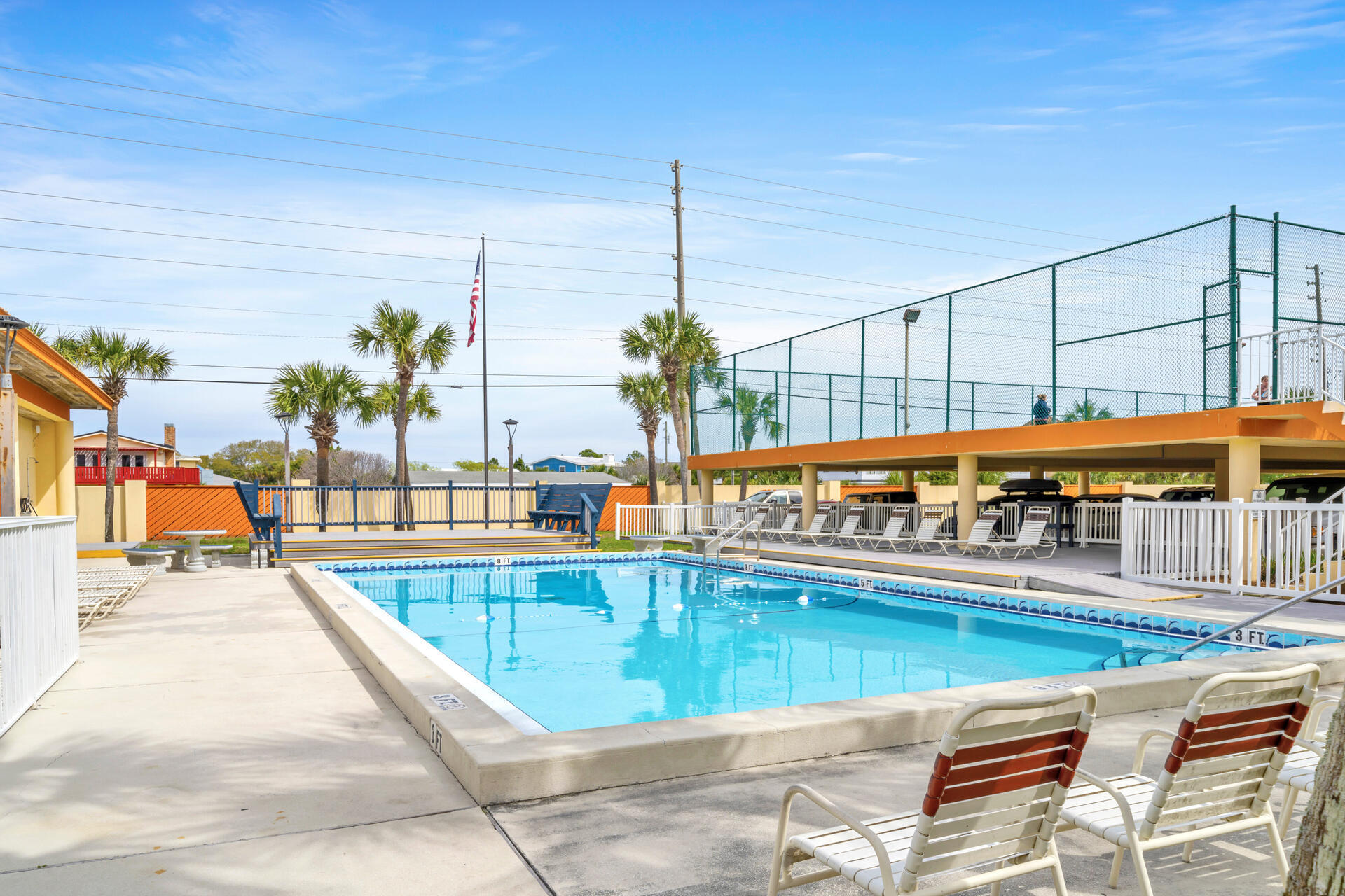 SURF DWELLER CONDO - Residential