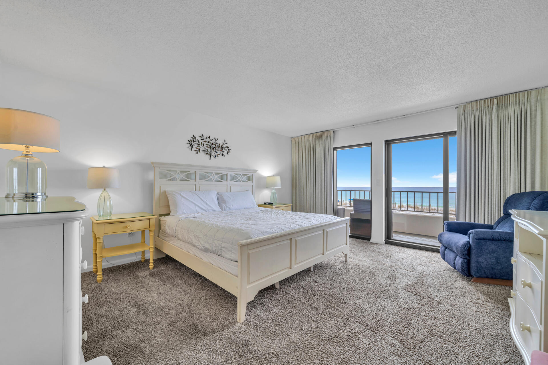 SURF DWELLER CONDO - Residential