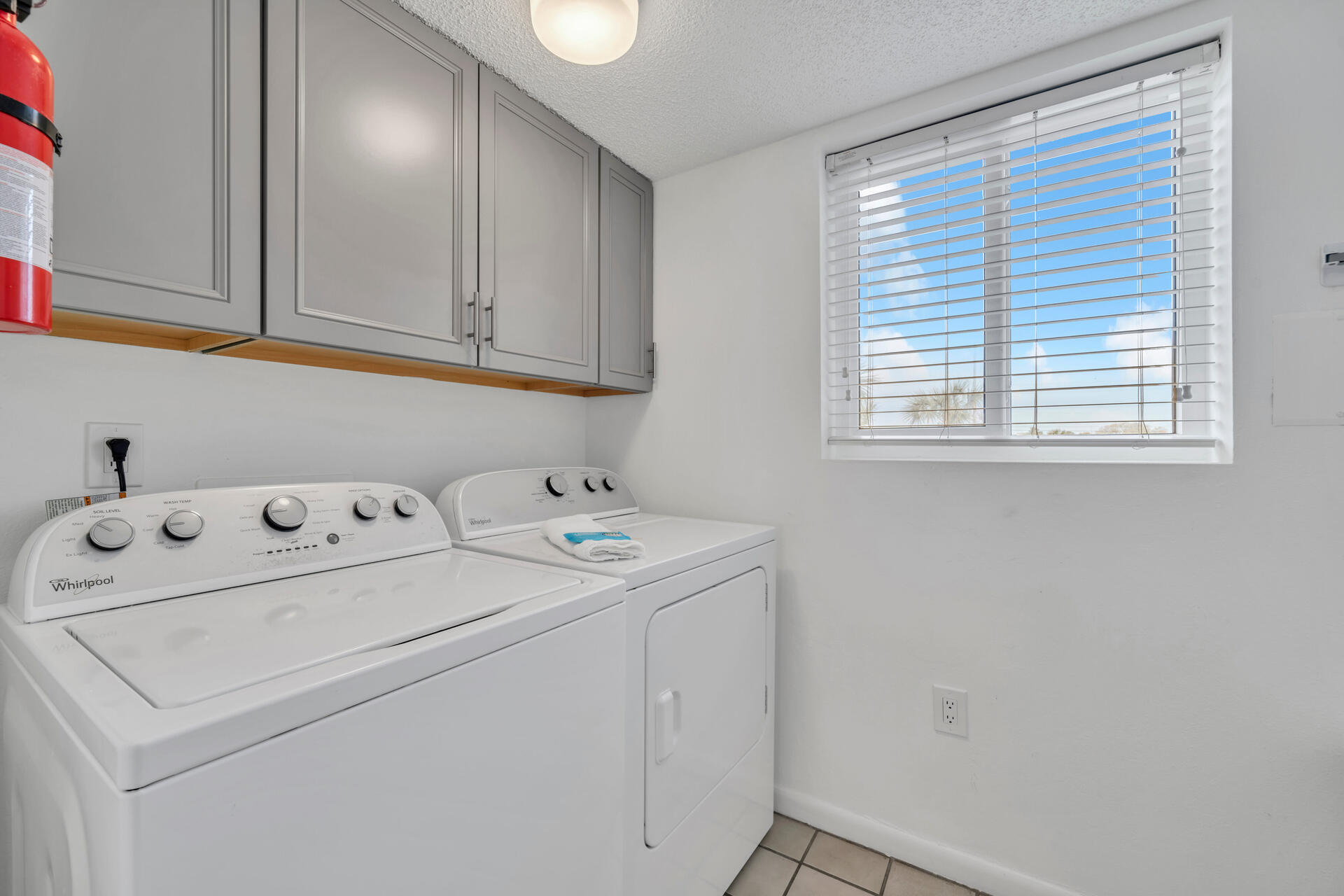 SURF DWELLER CONDO - Residential
