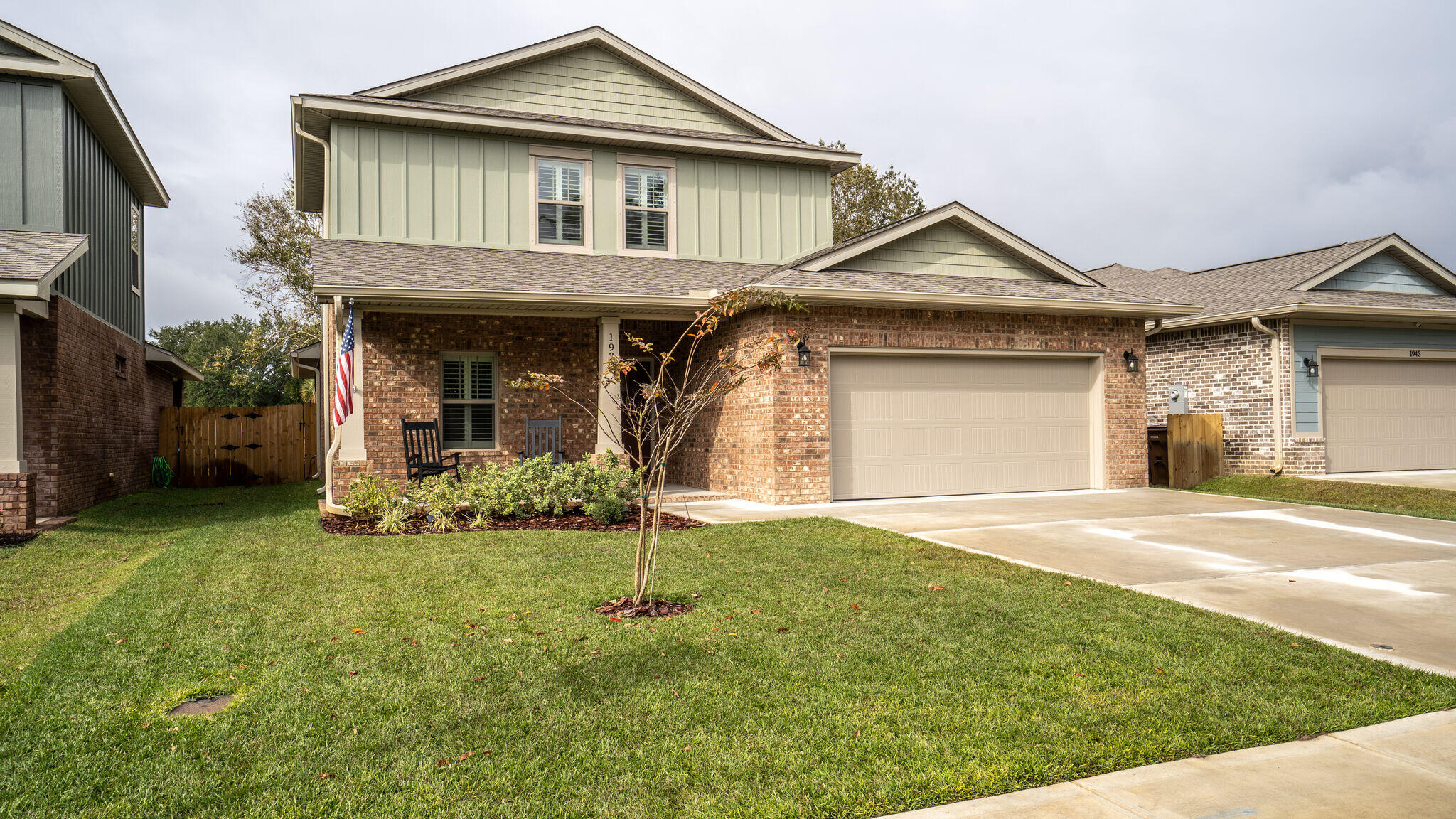 This stunning Ramsey & Walker built home is still like brand new!! This home features a downstairs main bedroom with ensuite as well as an additional bedroom and full bath on the first floor, as well as two additional bedrooms and a full bathroom upstairs. The home is a modern, open concept living space with a combination island-breakfast bar separating the living area from the kitchen area. The home is finished with high quality touches throughout including granite countertops in kitchen and baths, stainless steel appliances, crown molding and plantation shutters. The main bedroom ensuite features a double vanity, beautifully tile and glass walk-in shower with bench and a separate soaking tub. The yard has a privacy fence and a sprinkler system, and the sound front community features underground utilities and sidewalks.
Non-Restricted Breed pets allowed with photo proof and $400 non-refundable pet fee. No smoking or vaping in the property. Contact 850-729-0399 for showing or apply at rentwithbsr.com