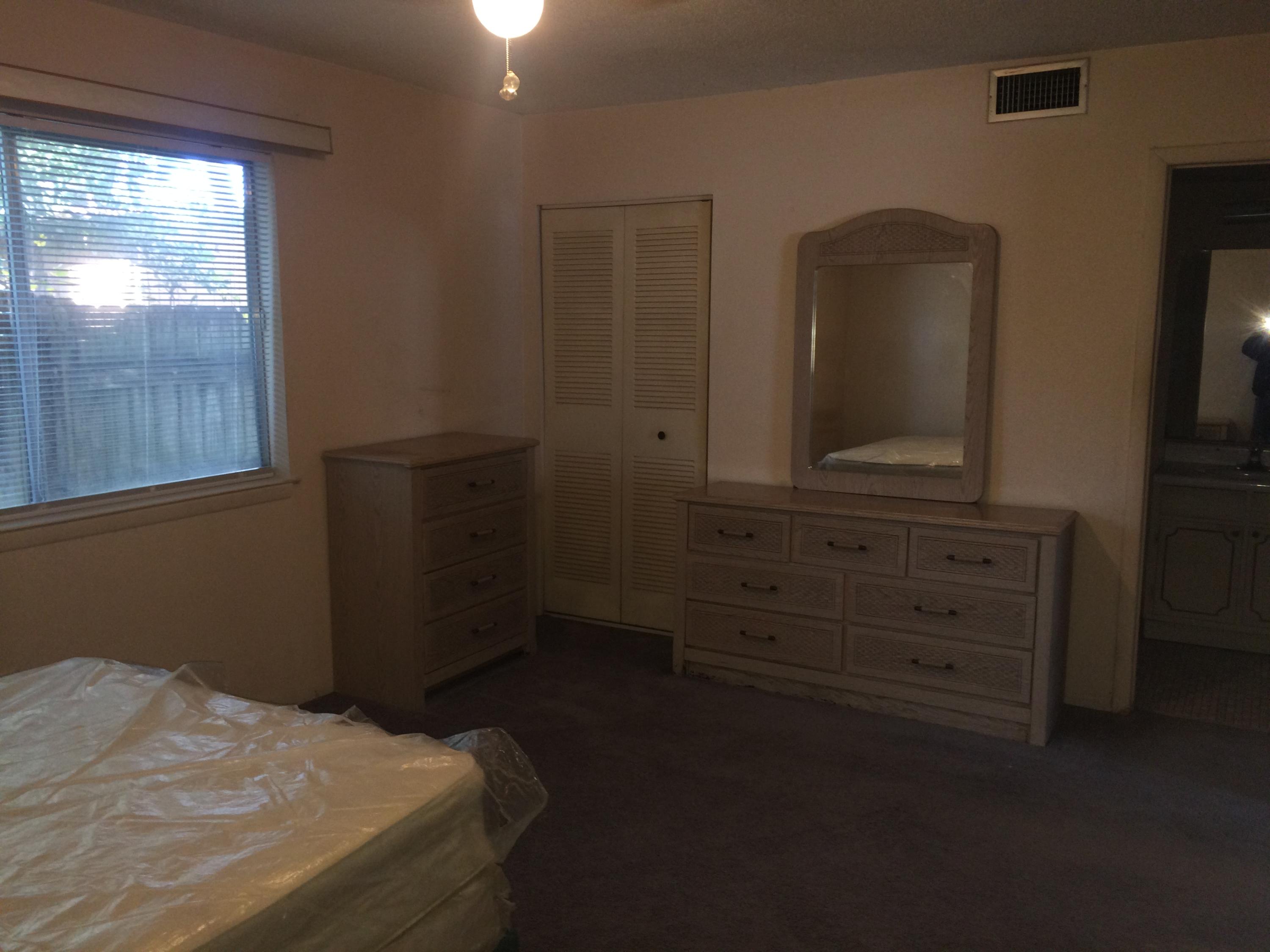 COLLEGE PARK CONDOMINIUMS - Residential Lease