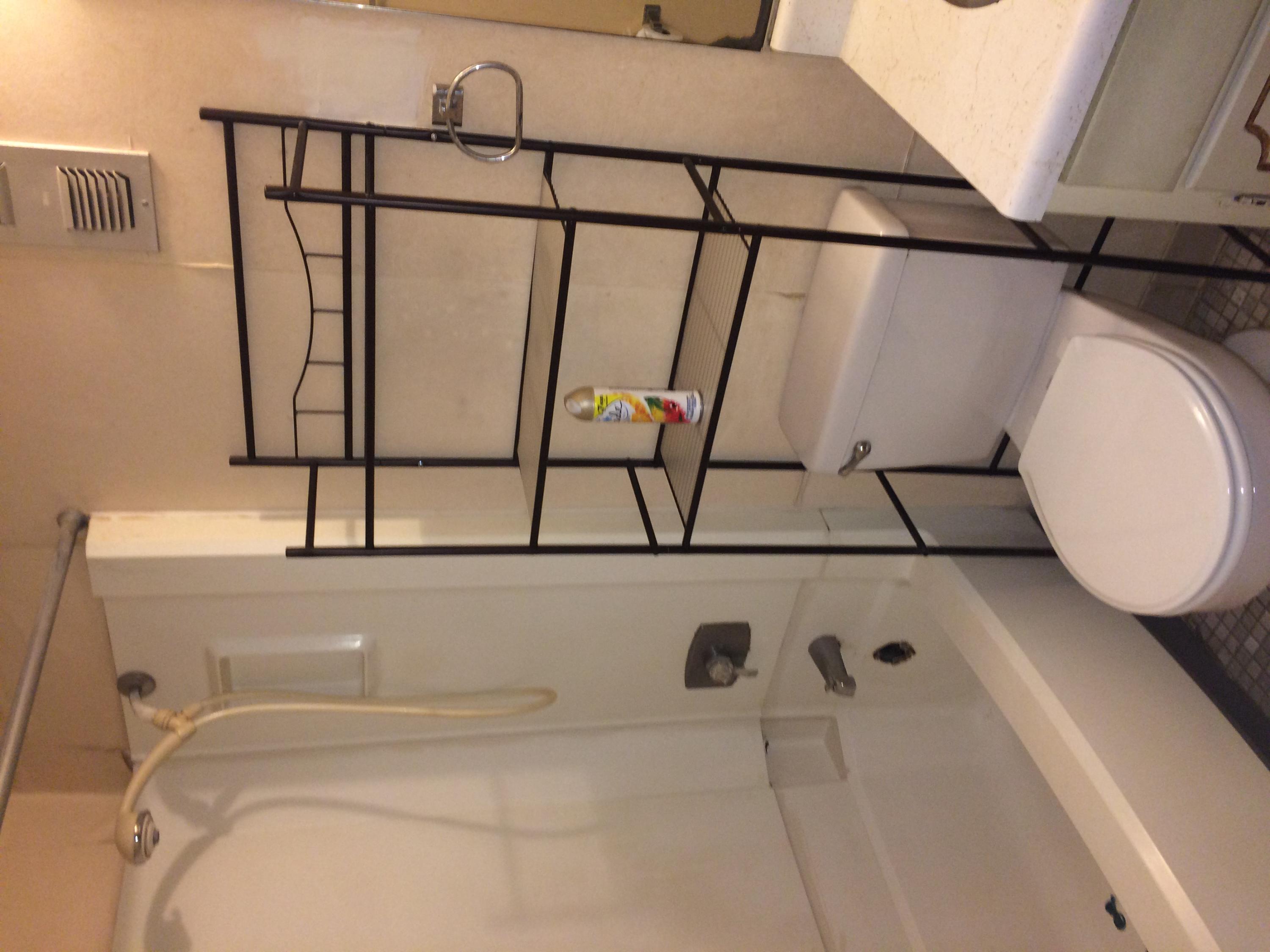 COLLEGE PARK CONDOMINIUMS - Residential Lease