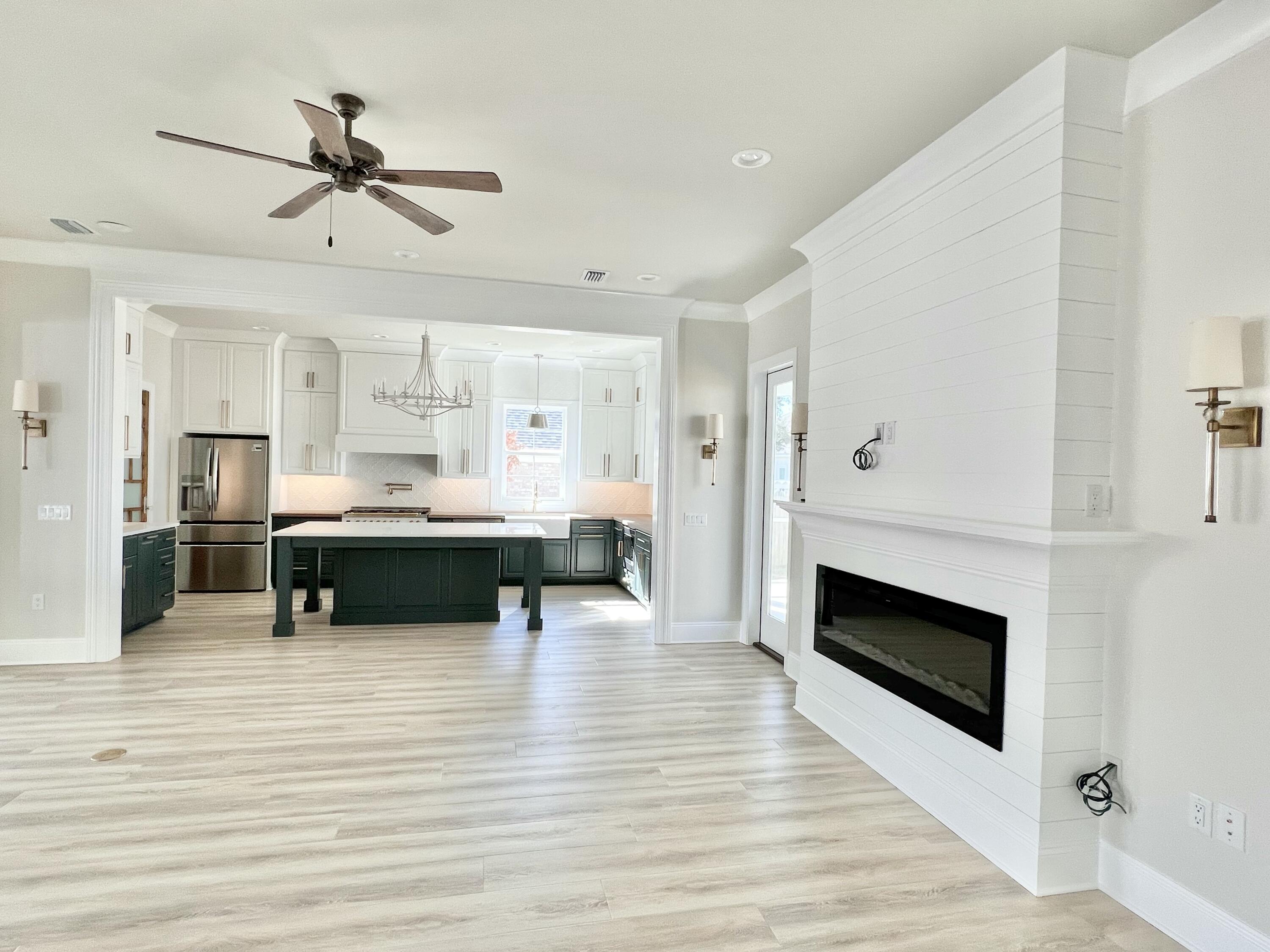 Deer Moss Creek - Residential
