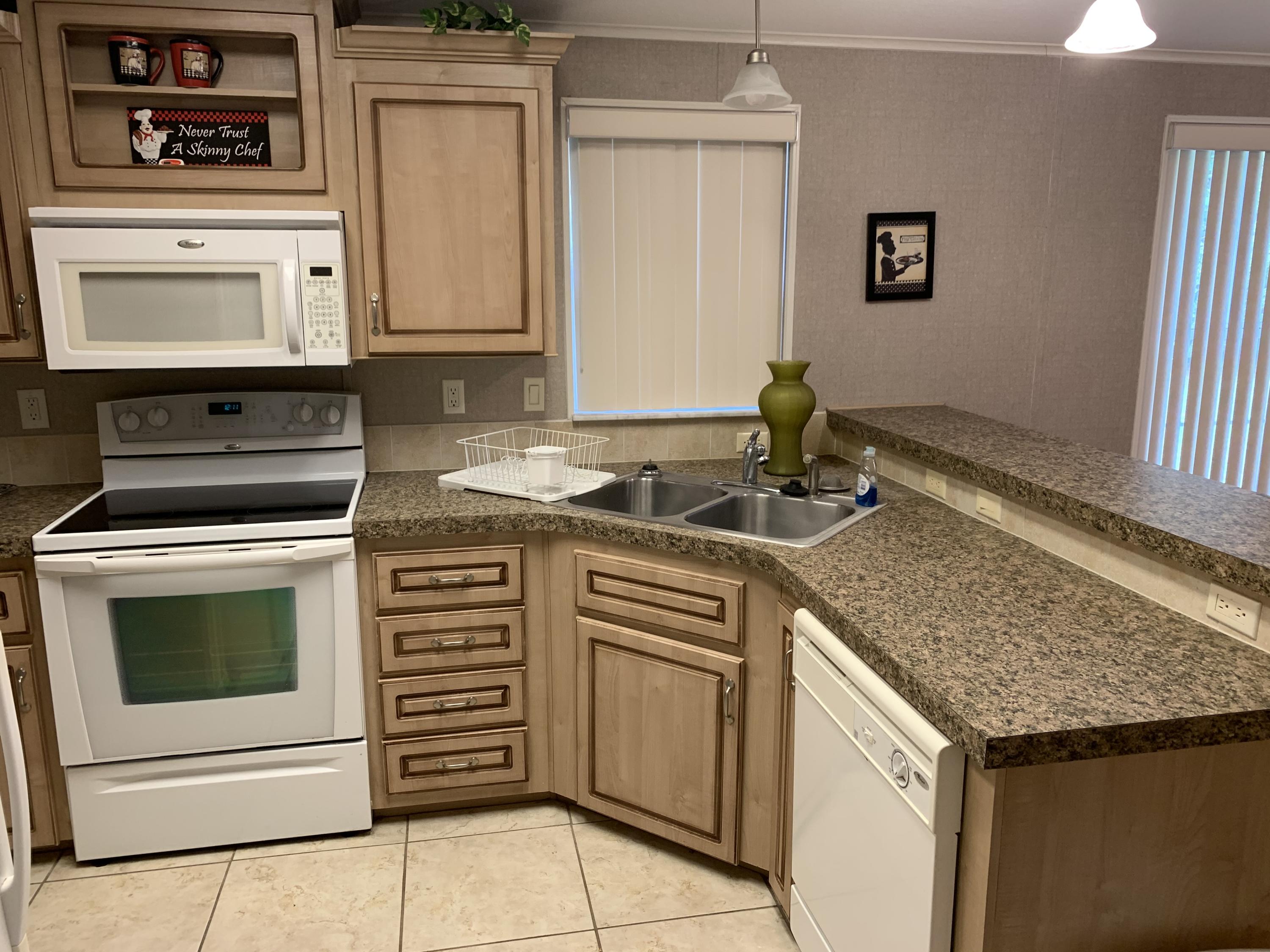 METES & BOUNDS - Residential Lease