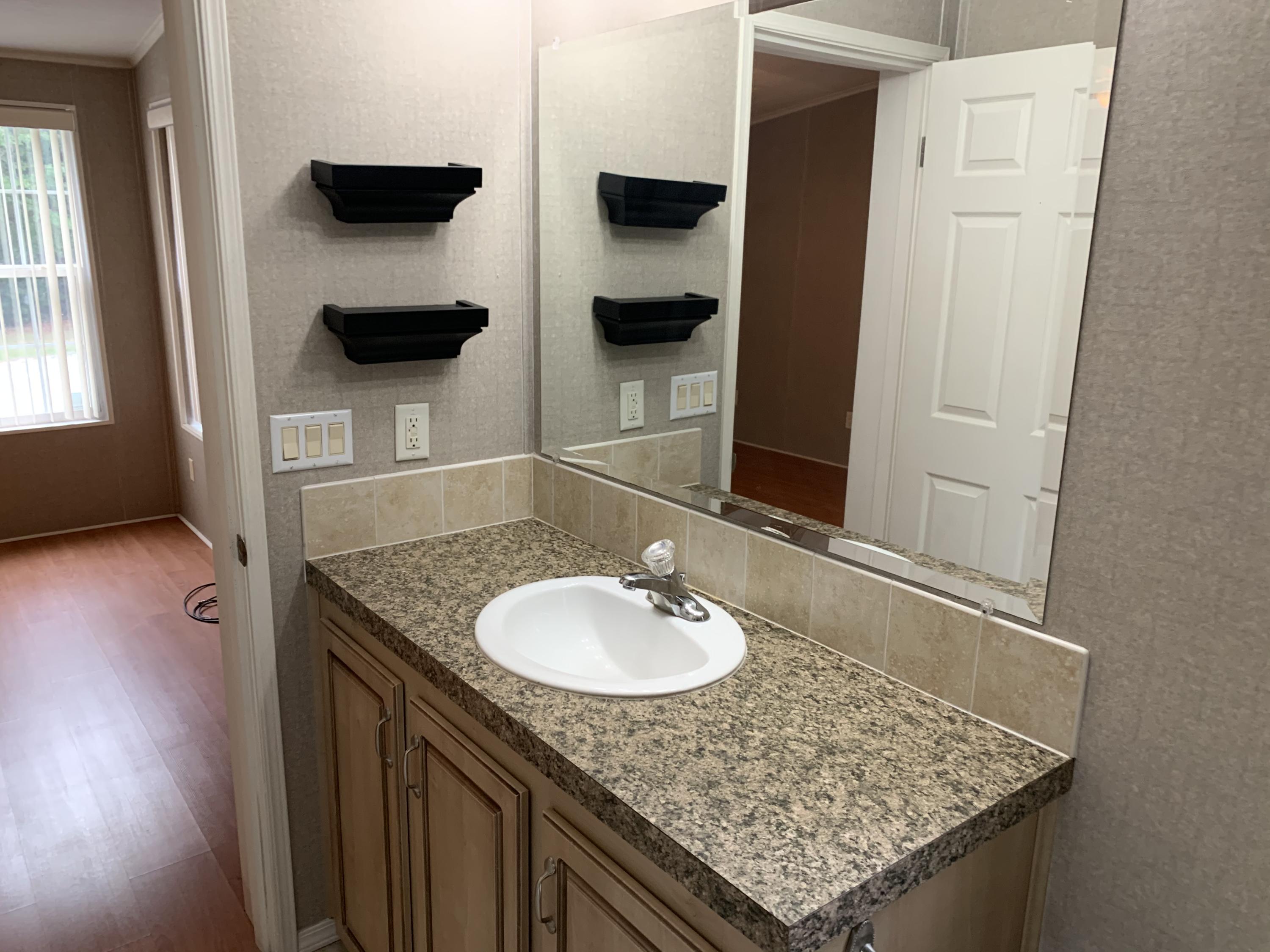 METES & BOUNDS - Residential Lease