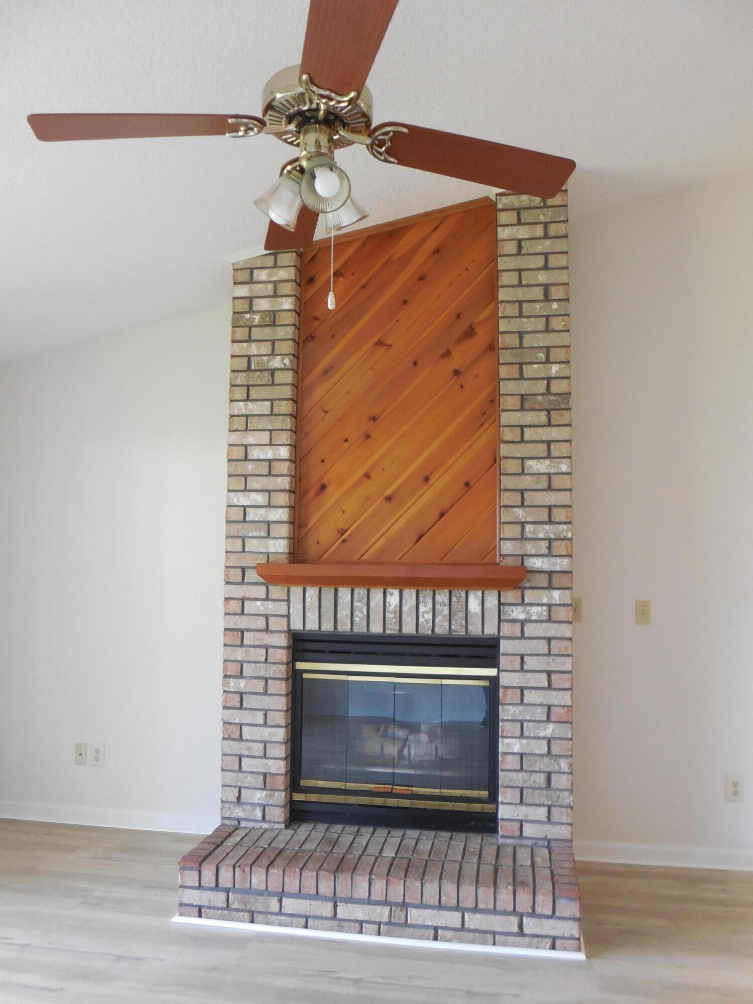 CEDAR RIDGE - Residential Lease