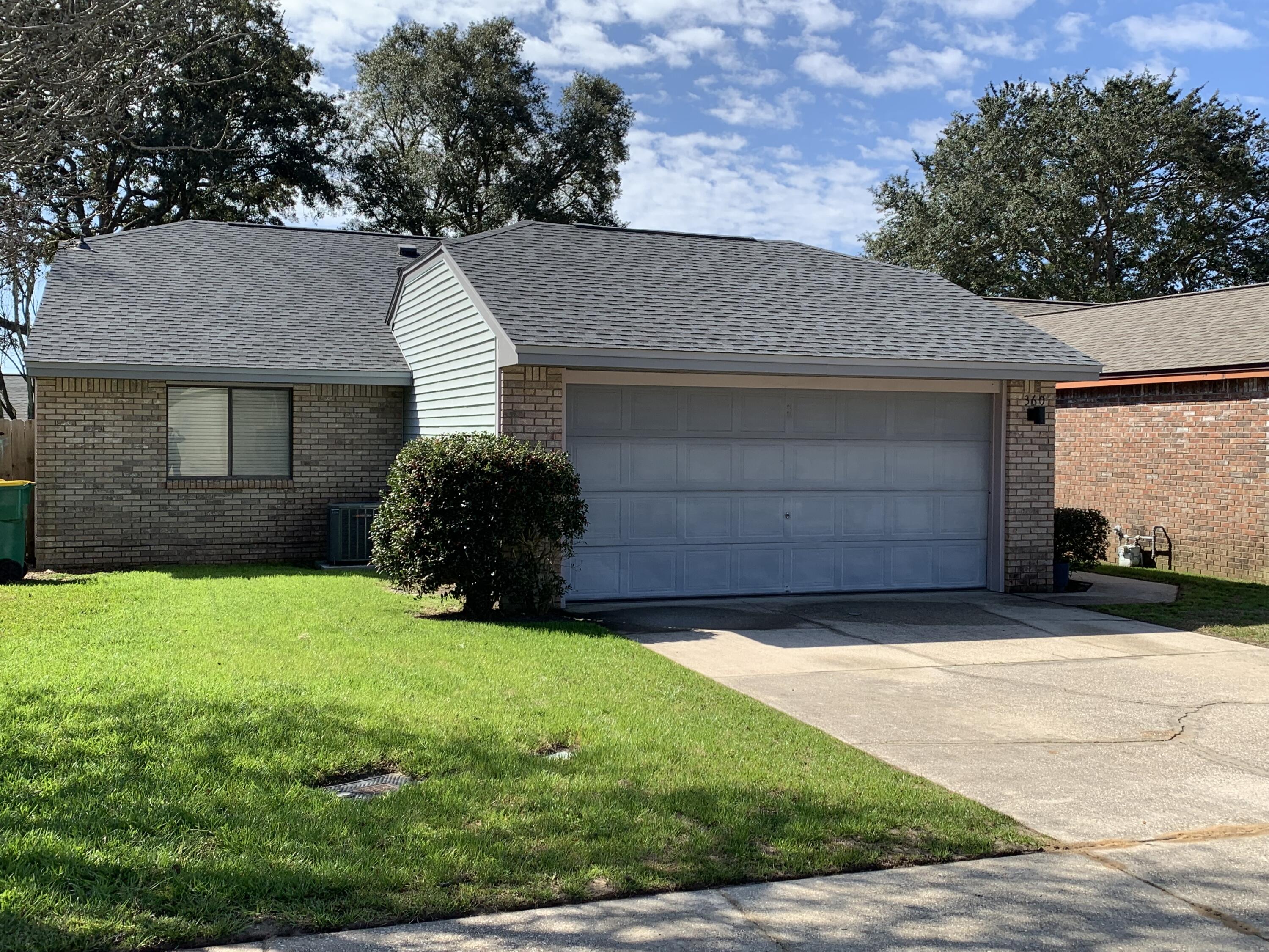 AVAILABLE NOW-Lovely 3 bedroom 2 bath home nestled in the heart of Niceville.  Just minutes from schools, shopping, eateries, Eglin AFB and the world's most beautiful beaches!  Beautiful stone fireplace, separate dining area and large screened in back patio overlooking the fenced in back yard.  No pets, no smoking, no vaping.  Applicants to verify items of importance such as school zones and room measurements. Credit and criminal background check required.