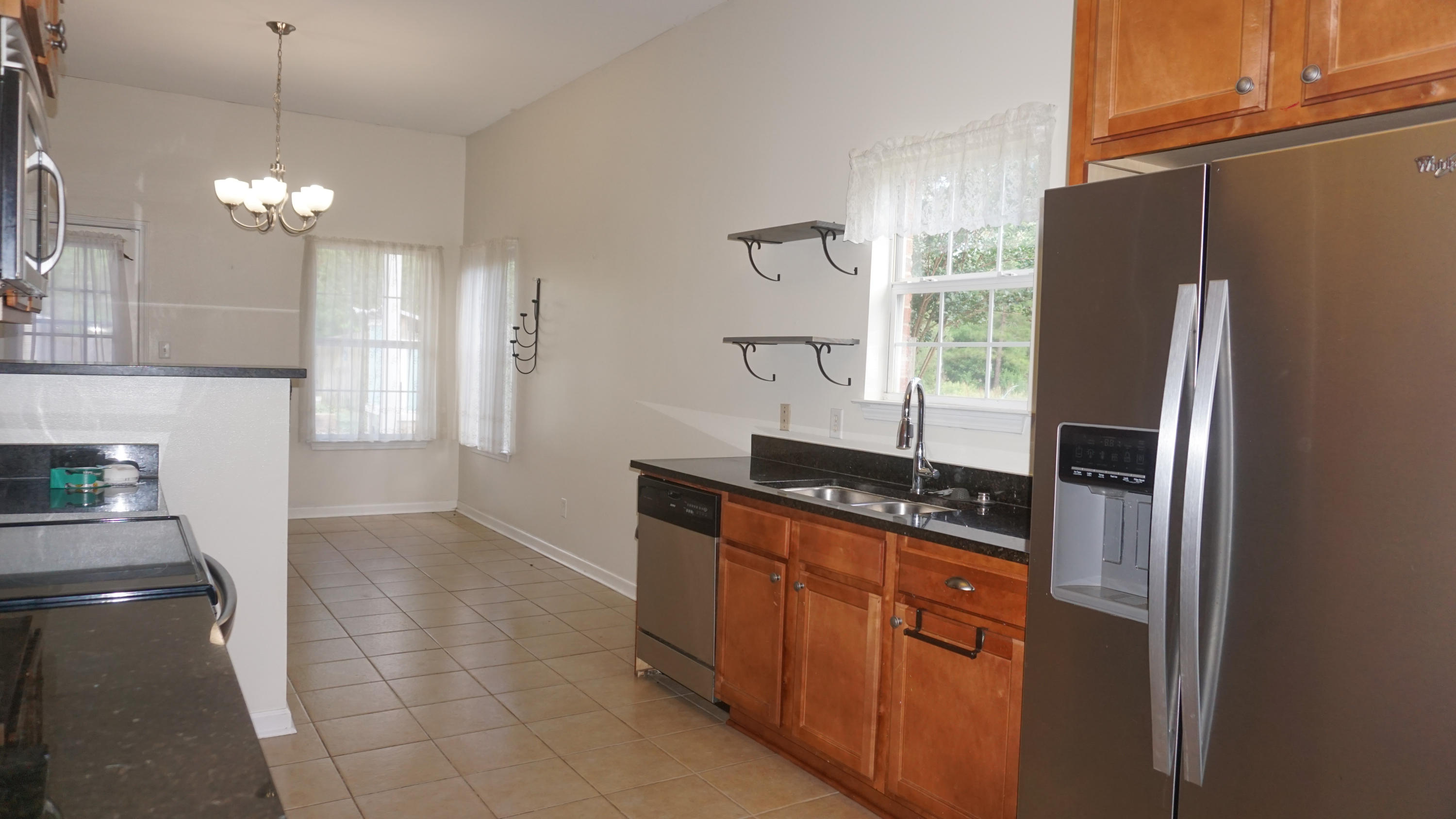 BRANDON OAKS 2ND ADD - Residential Lease