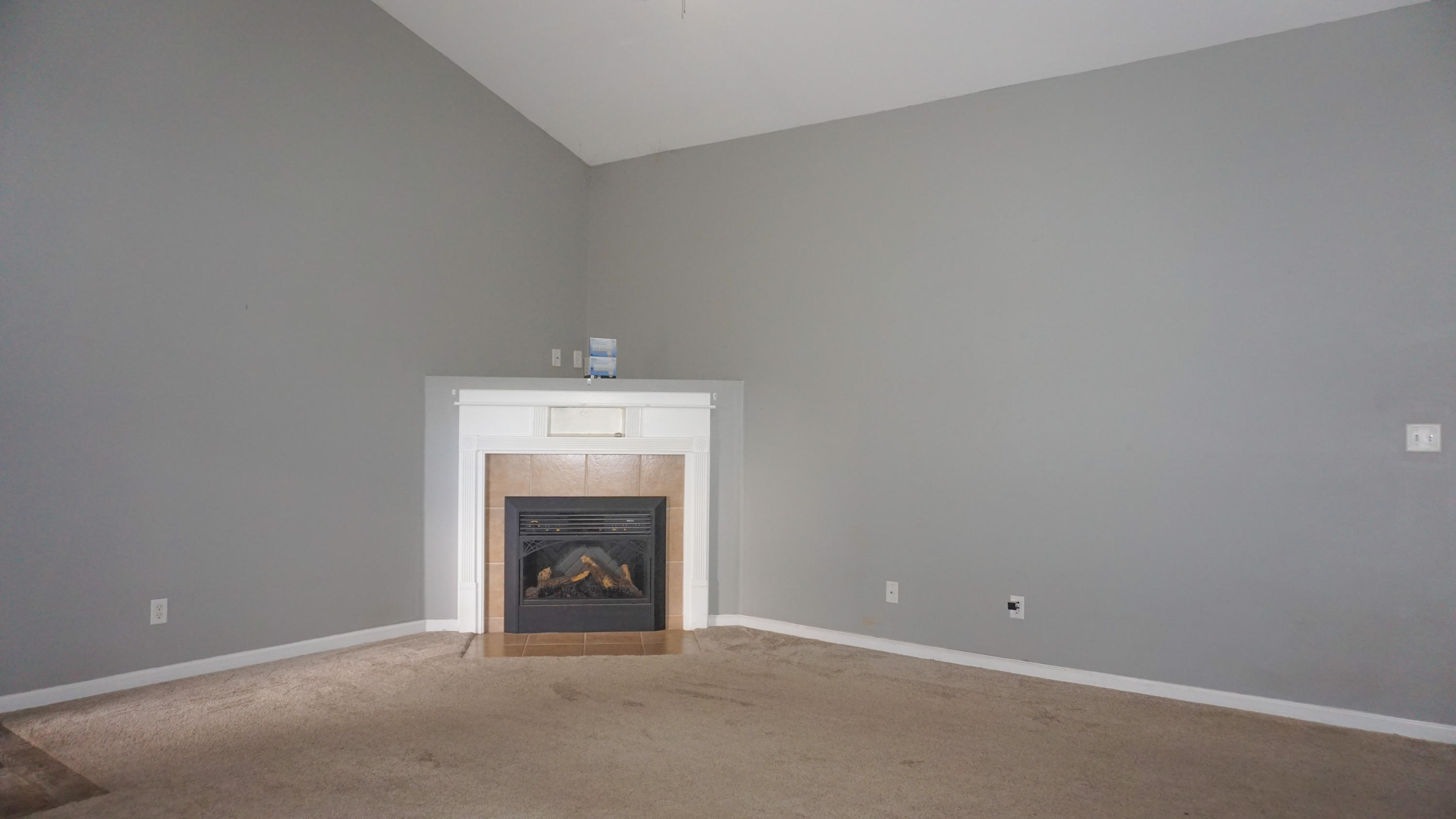 BRANDON OAKS 2ND ADD - Residential Lease