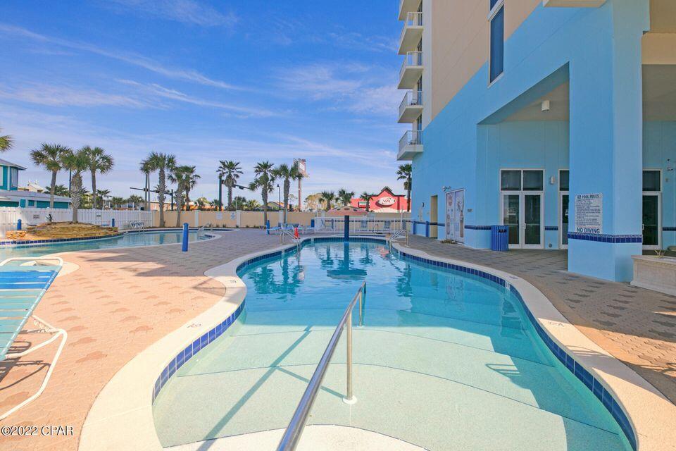 MAJESTIC BEACH TOWERS II - Residential
