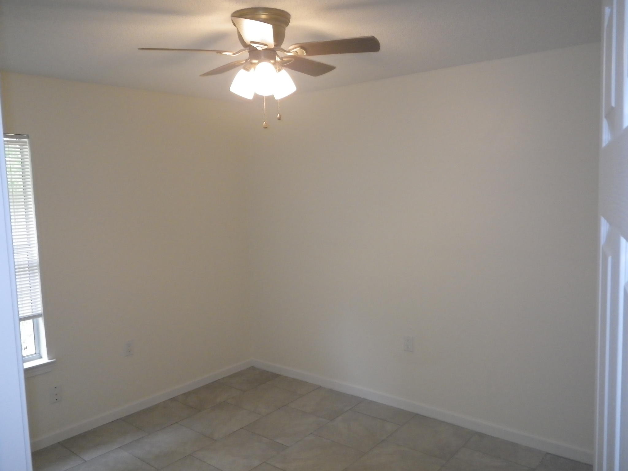 SANDPIPER VILLAGE - Residential Lease