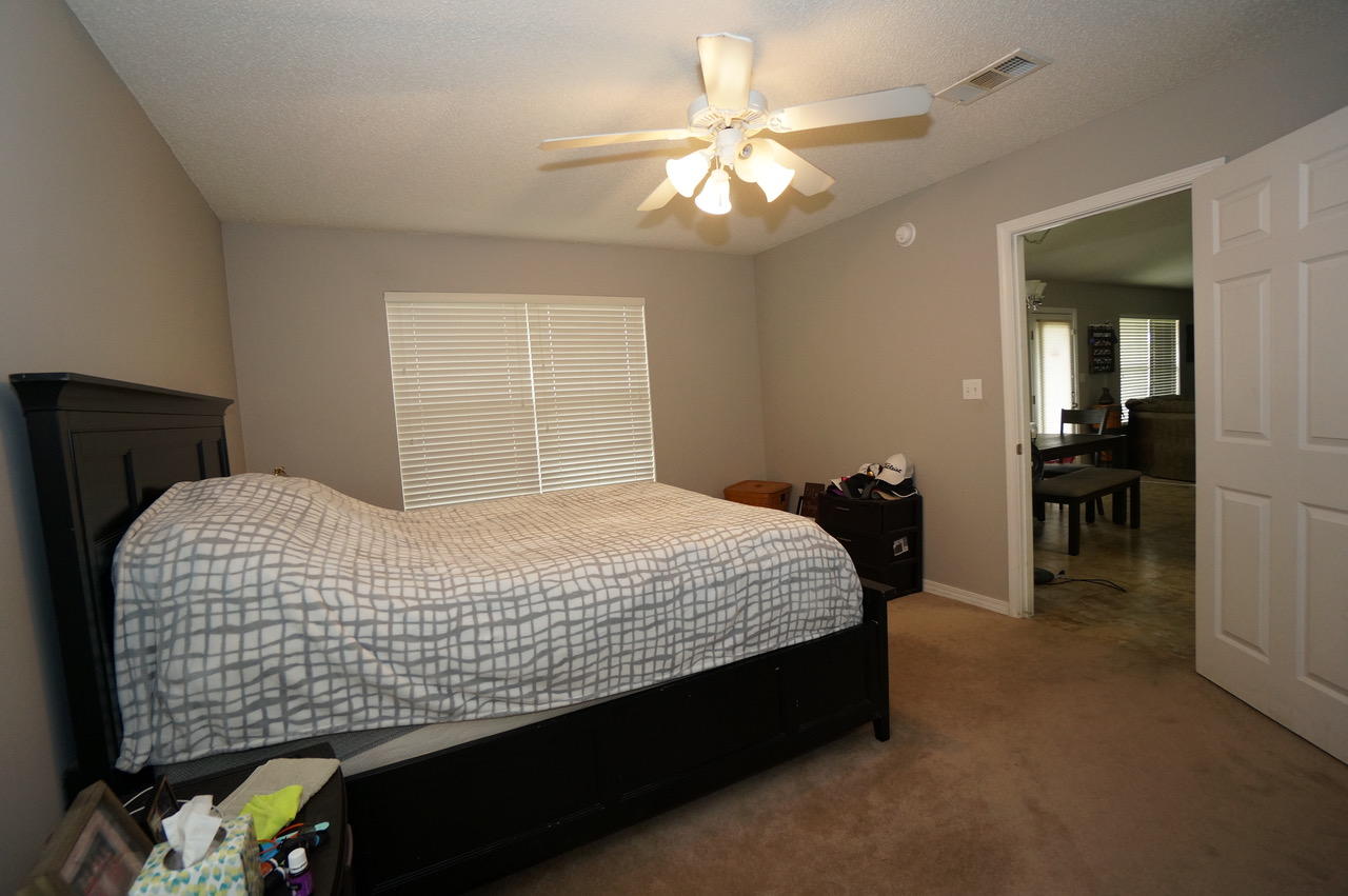 MACK BAYOU POINTE - Residential Lease