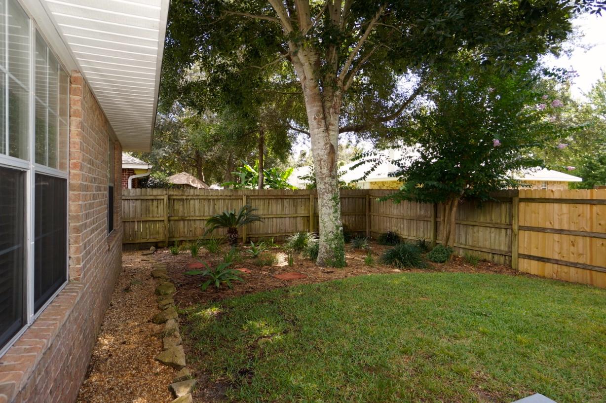 MACK BAYOU POINTE - Residential Lease