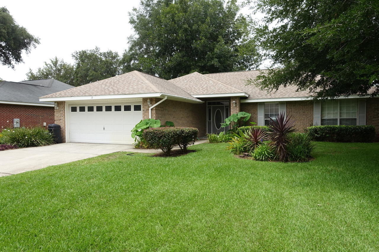 MACK BAYOU POINTE - Residential Lease