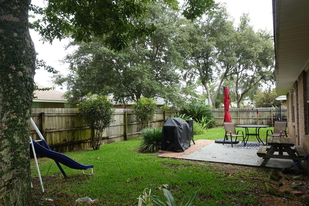 MACK BAYOU POINTE - Residential Lease