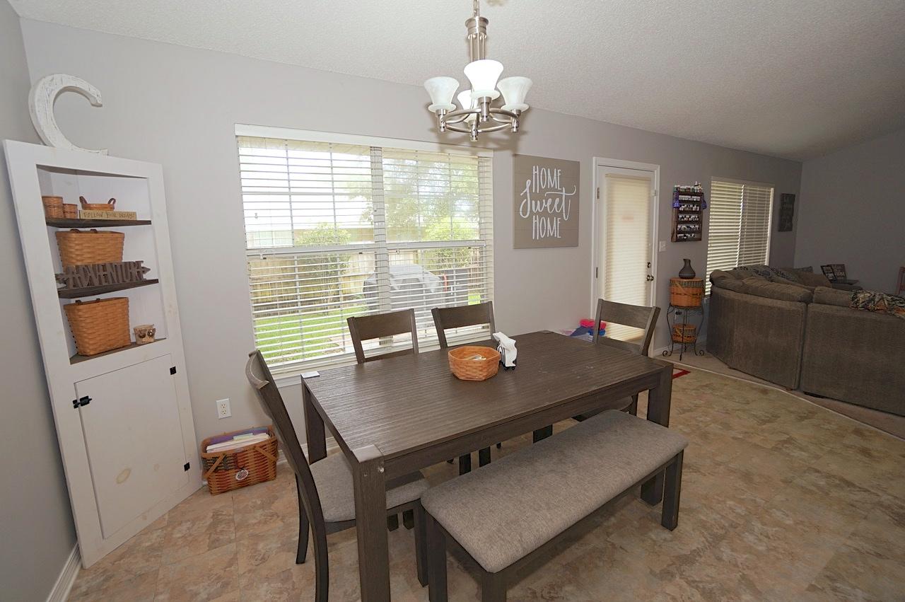 MACK BAYOU POINTE - Residential Lease