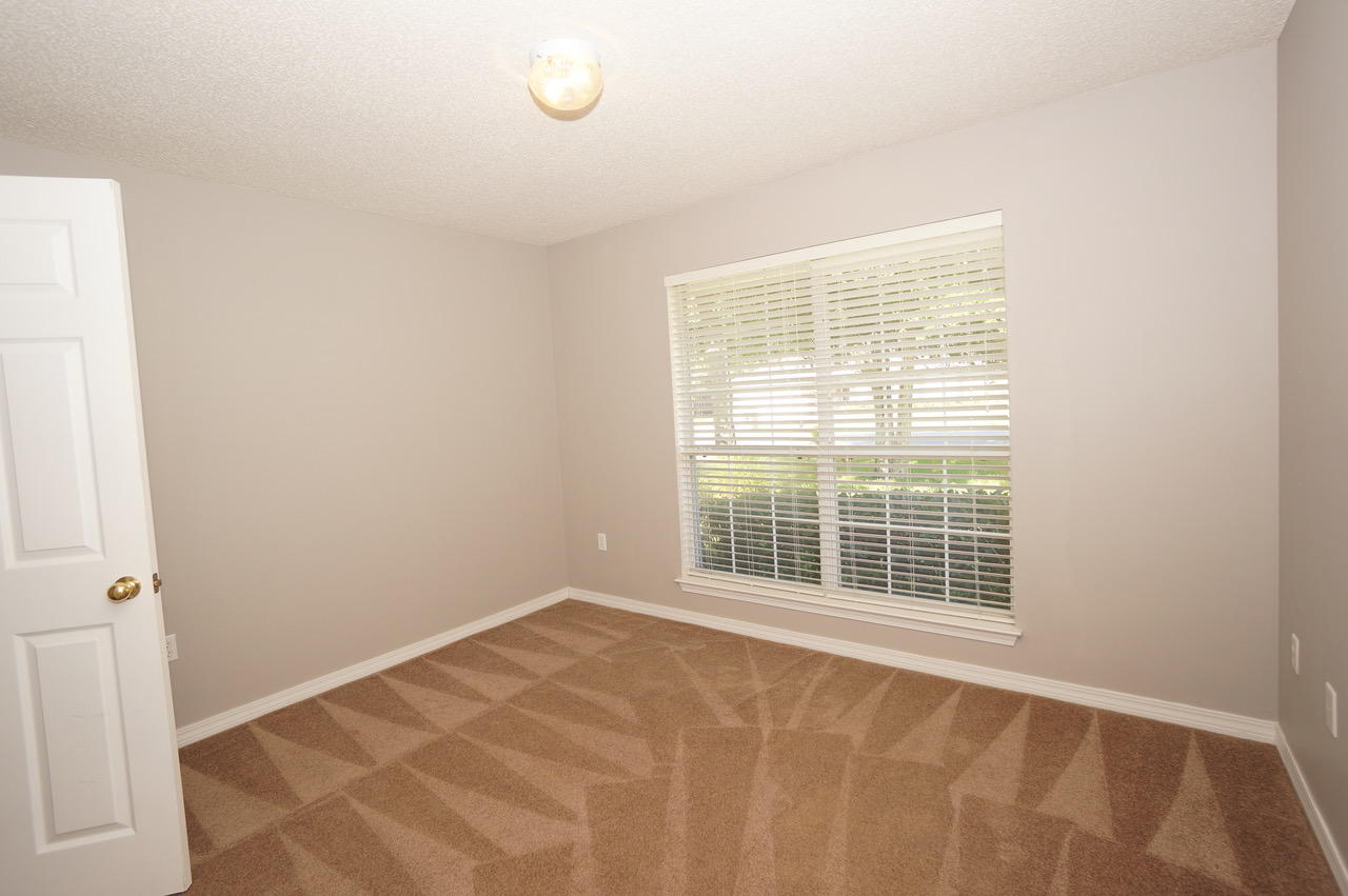 MACK BAYOU POINTE - Residential Lease