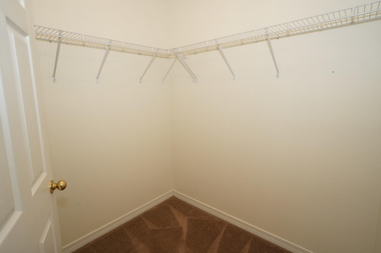 MACK BAYOU POINTE - Residential Lease