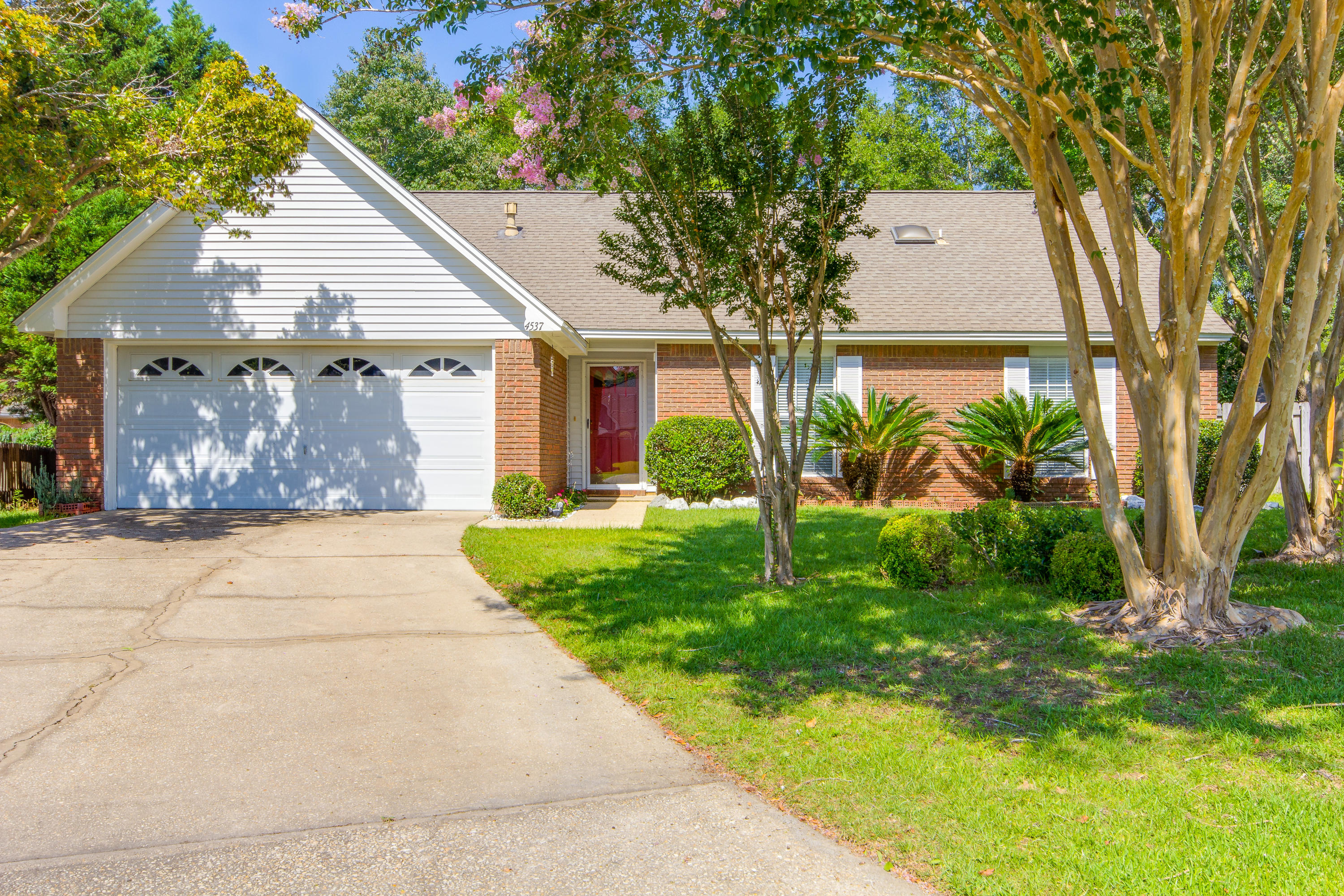 PARKWOOD LANE BLUEWATER BAY - Residential