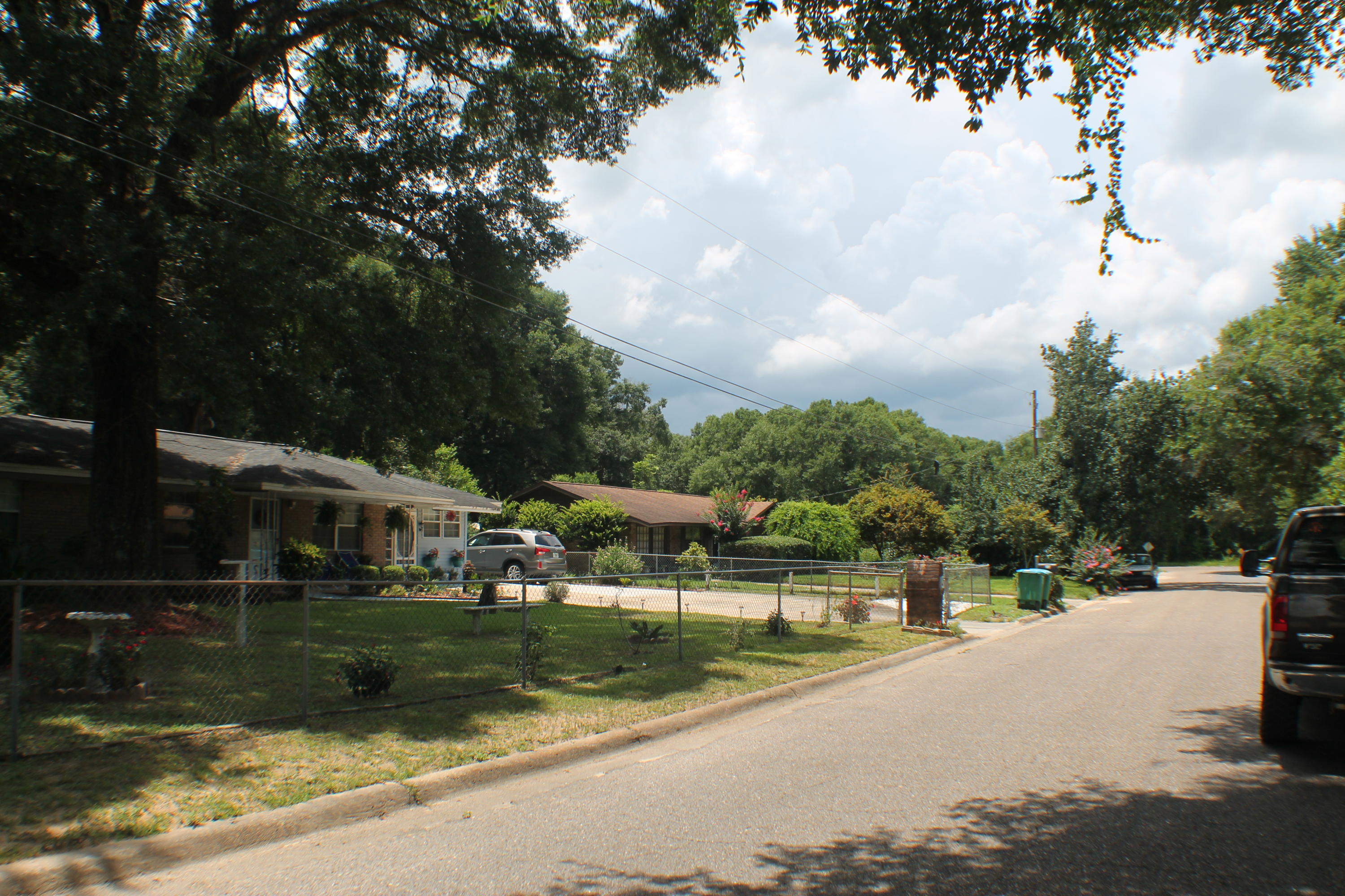 FERDON HEIGHTS - Land