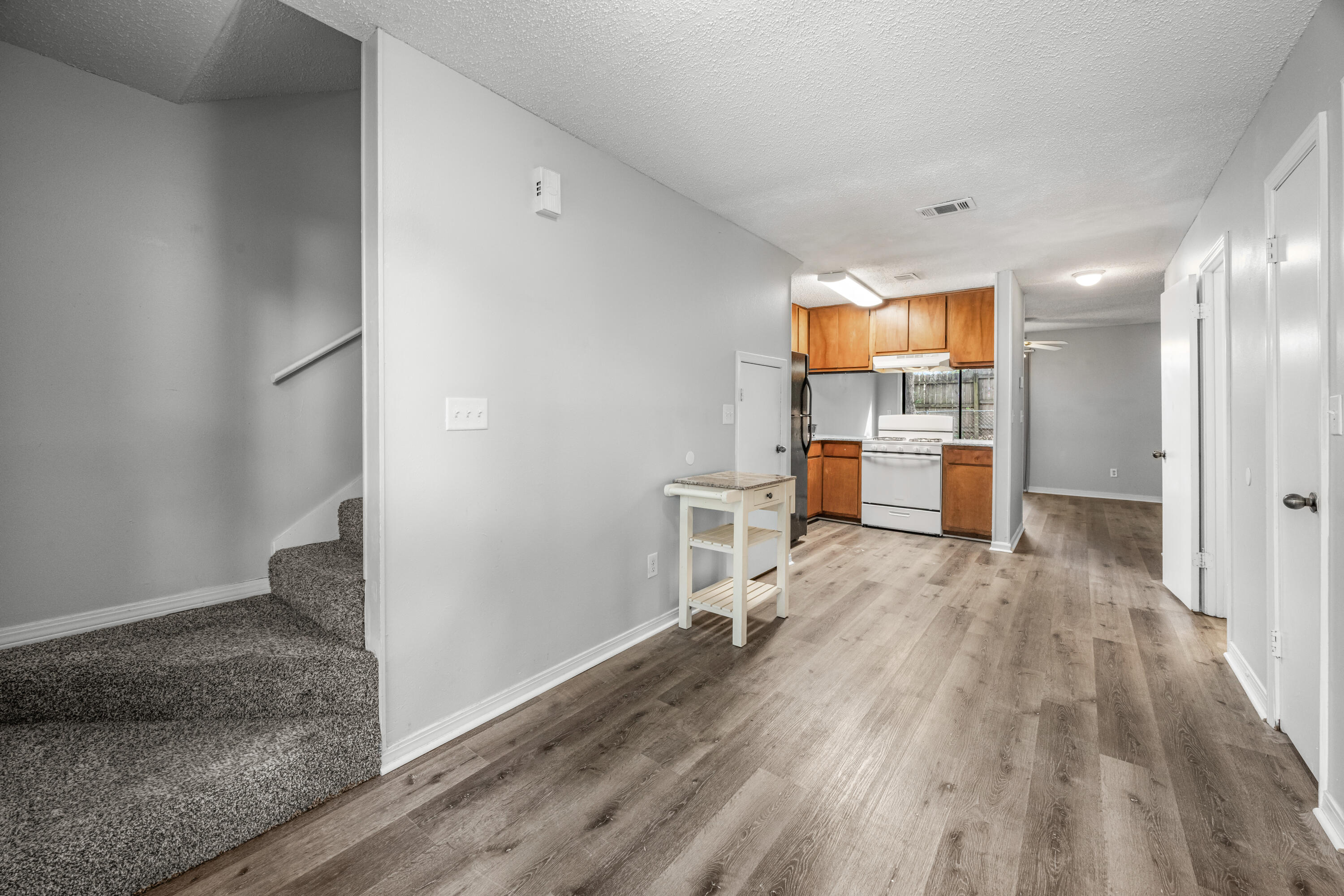 metes and bounds - Residential Lease